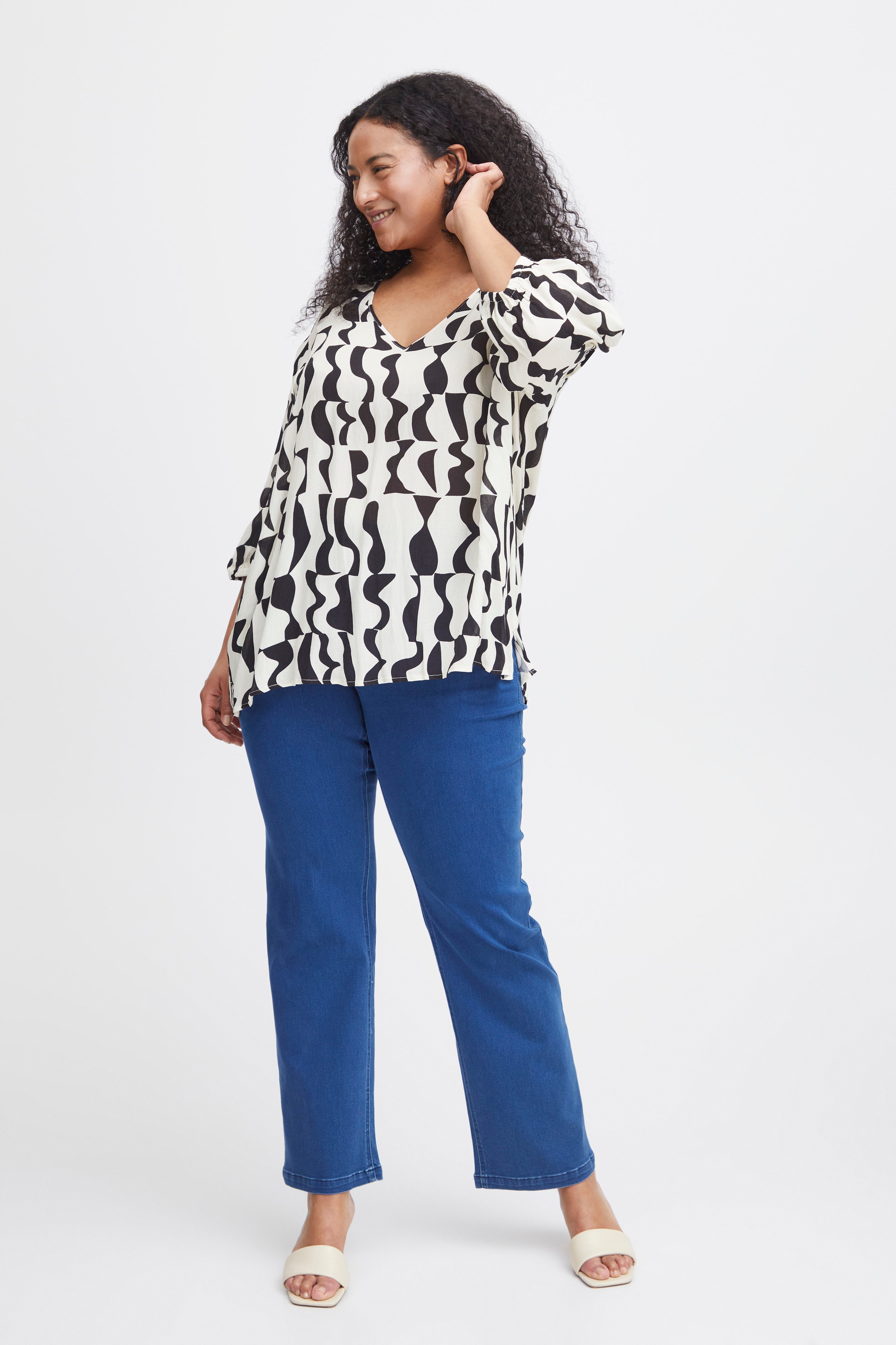 SWJOYCE Blouse LOOKBOOK FRONT 20613625-200739