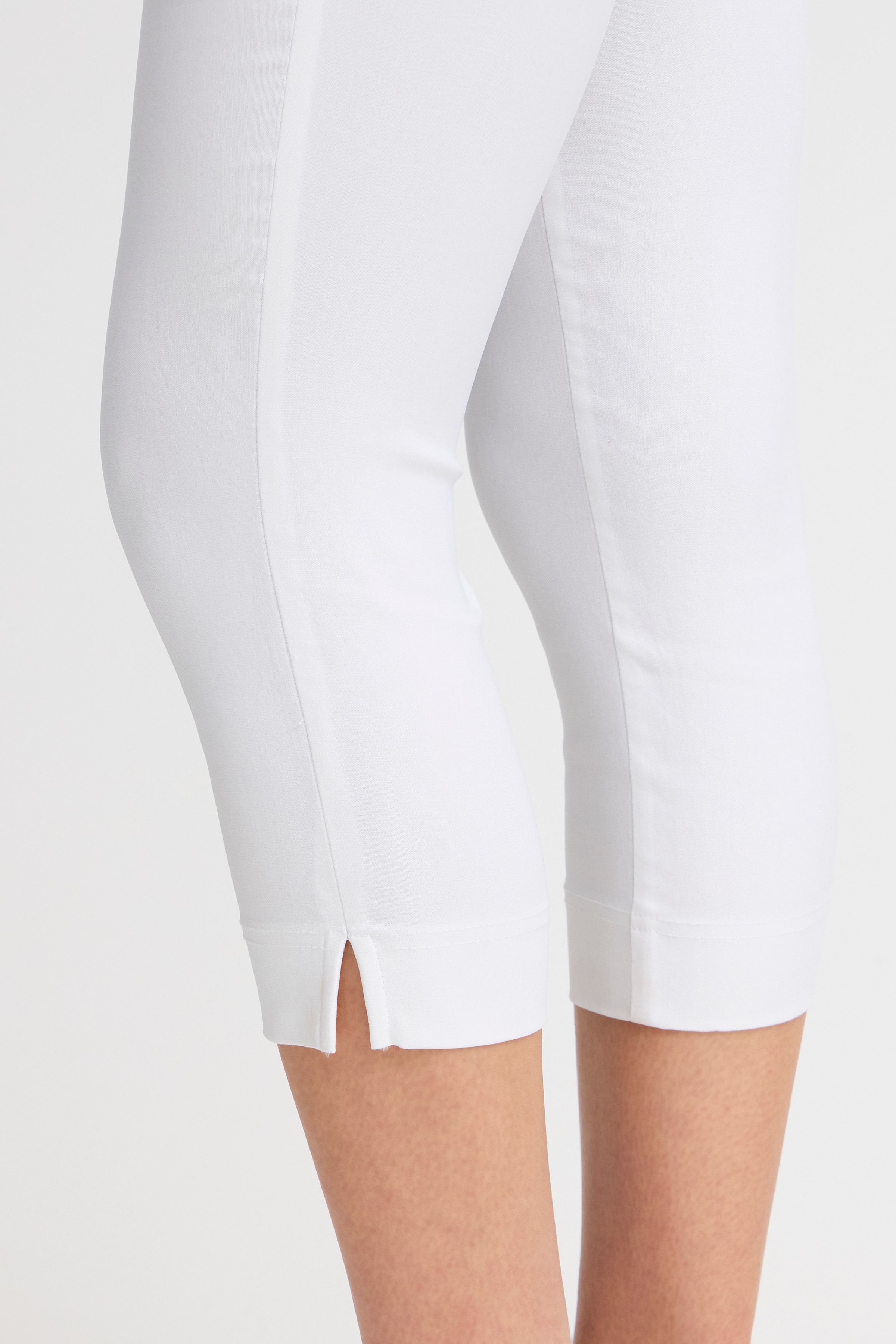 FRJEGGING Capri pants LOOKBOOK DETAIL 20614441-114800