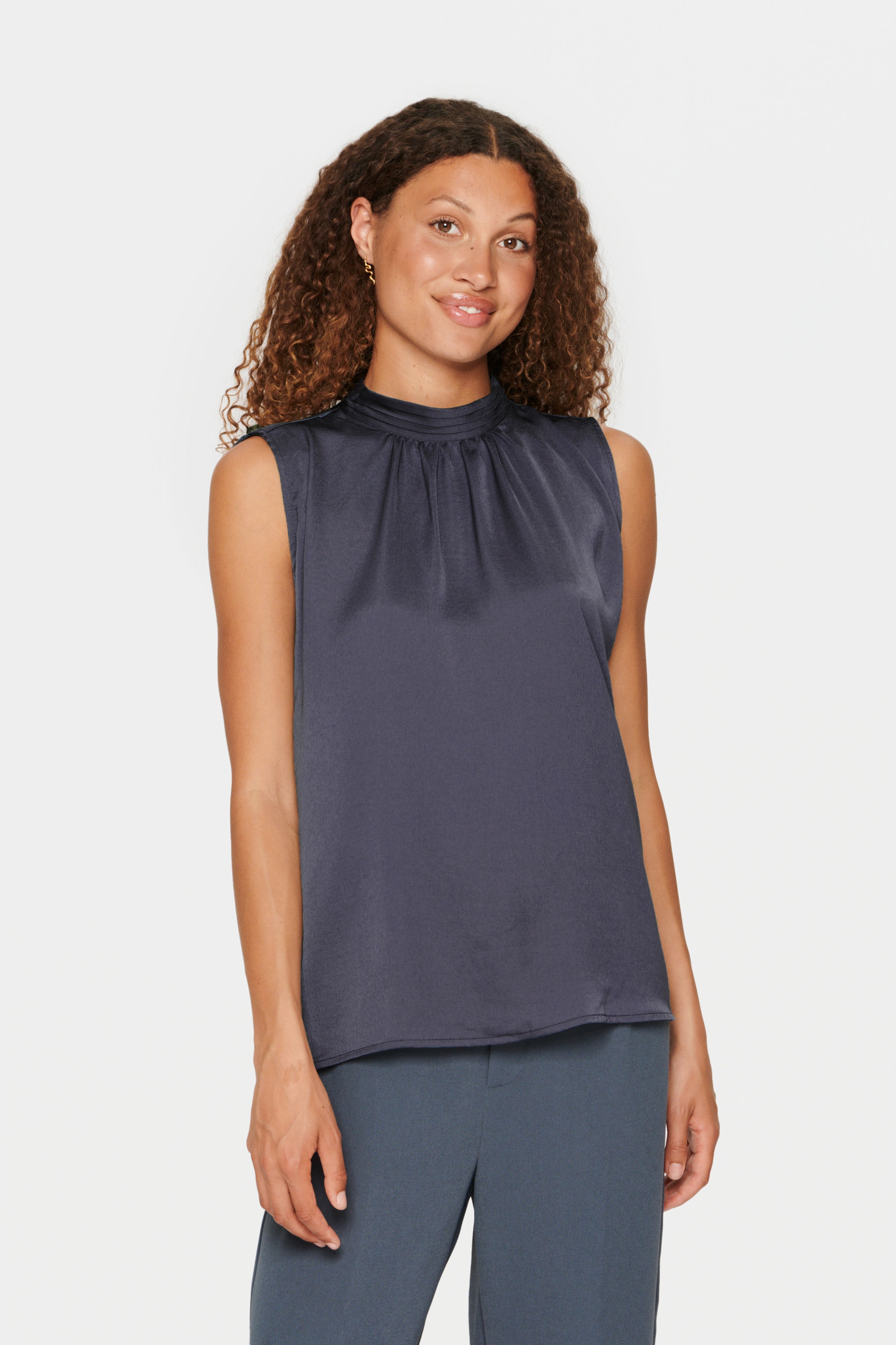 AileenSZ Bluse LOOKBOOK FRONT 30500036-194014