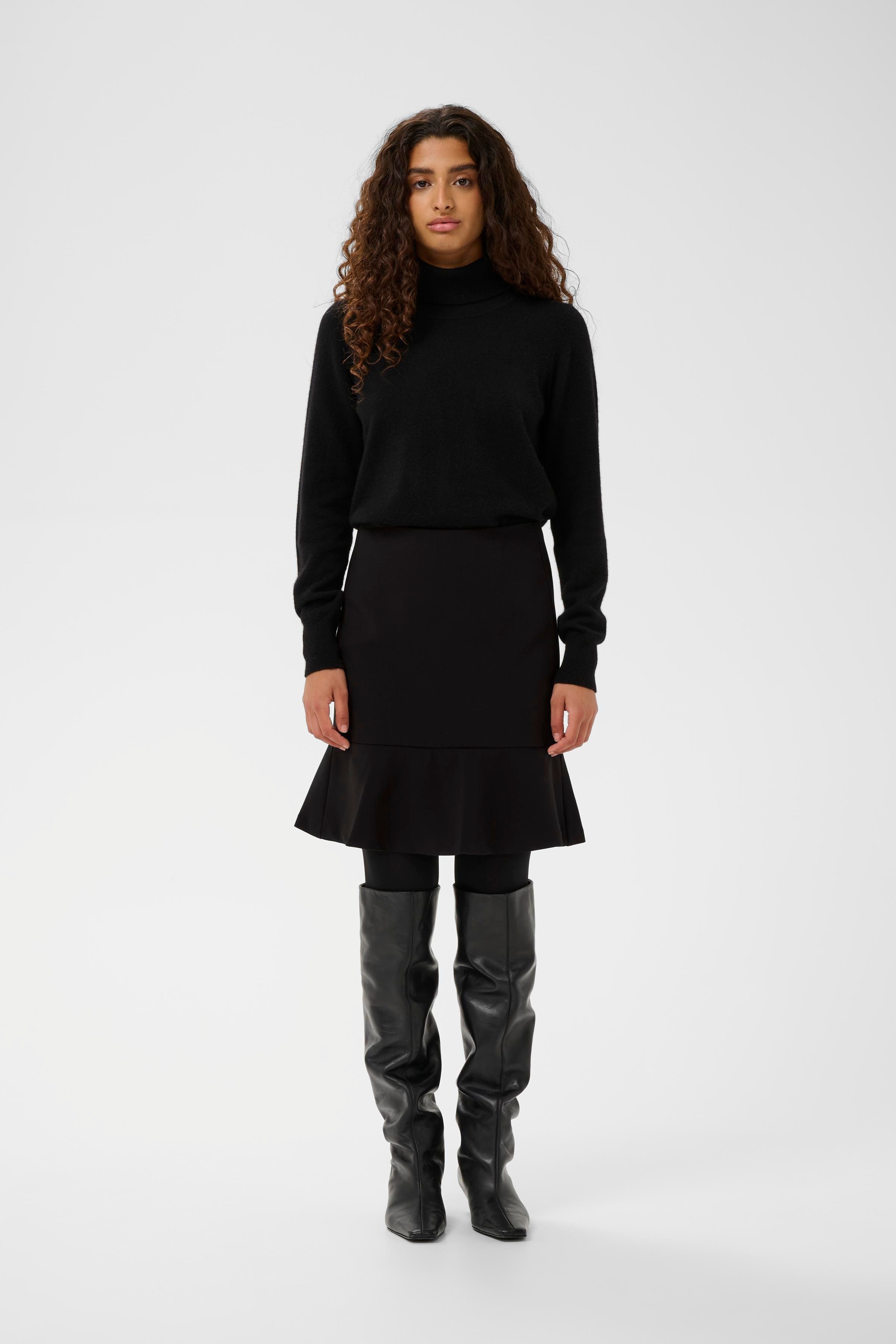 SebbyIW Kjol LOOKBOOK FRONT 30111101-194008
