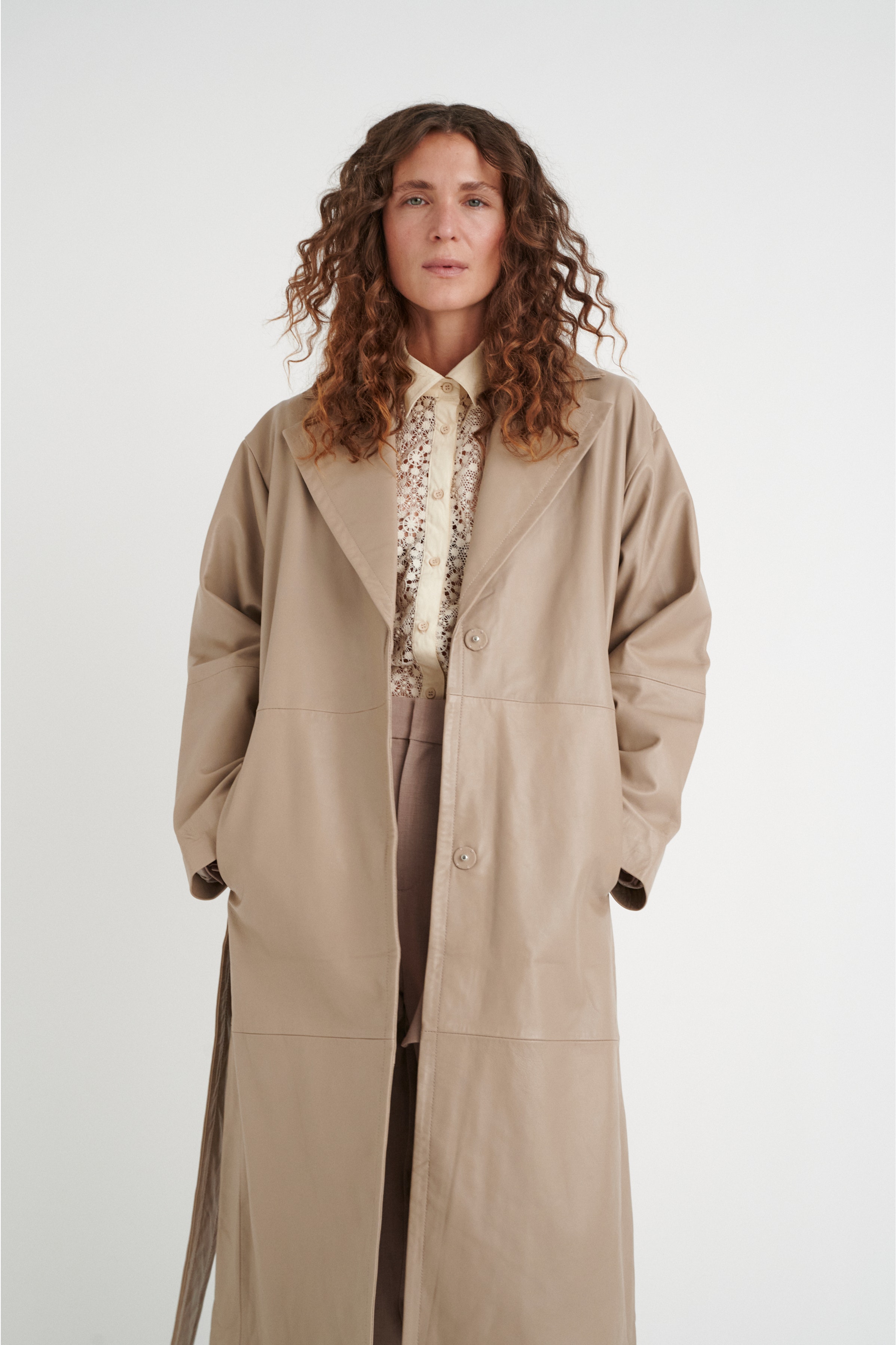 MirenIW Coat LOOKBOOK FRONT 30107406-151308