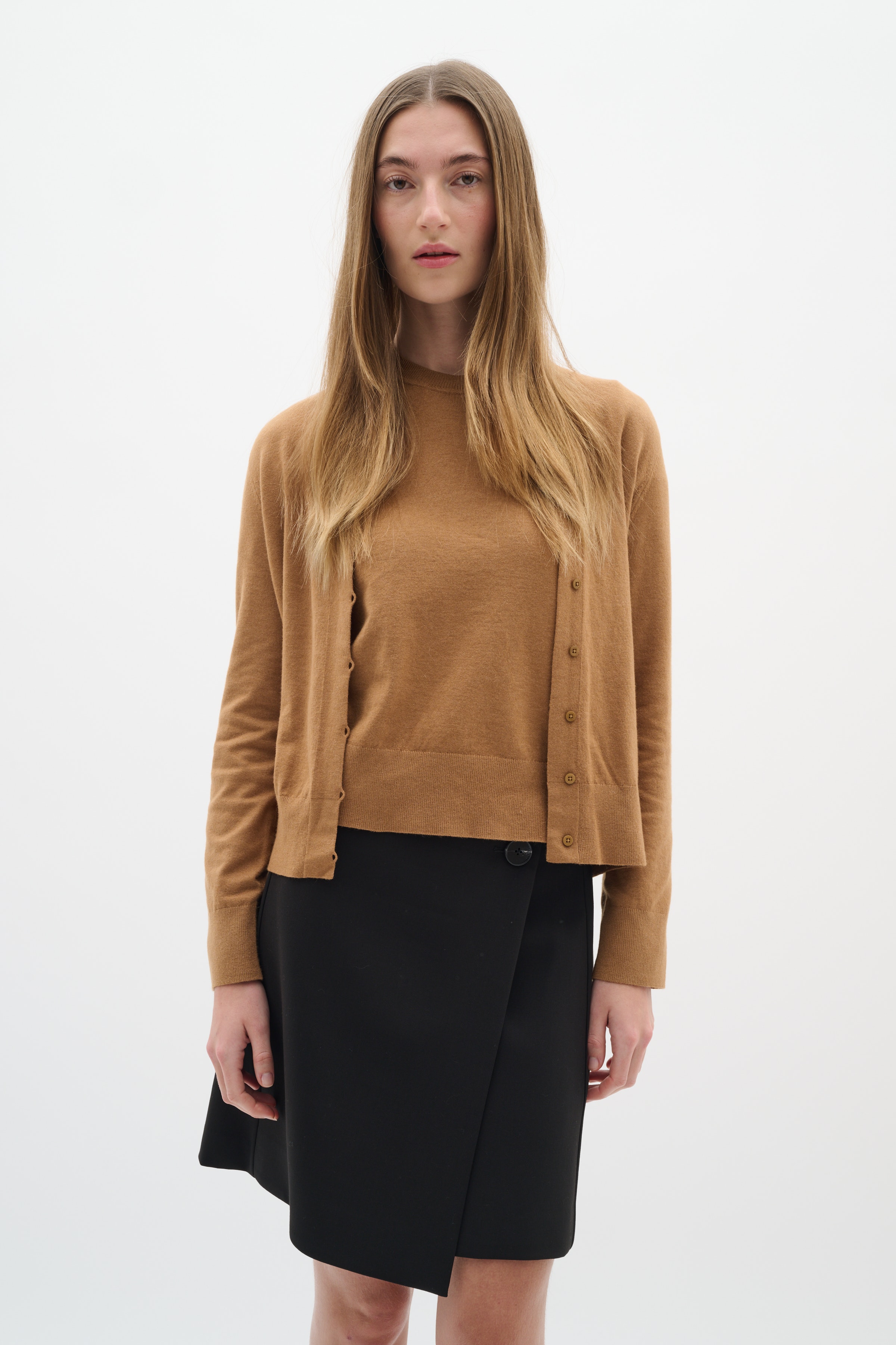 BryelleIW LOOKBOOK FRONT 30110994-194008