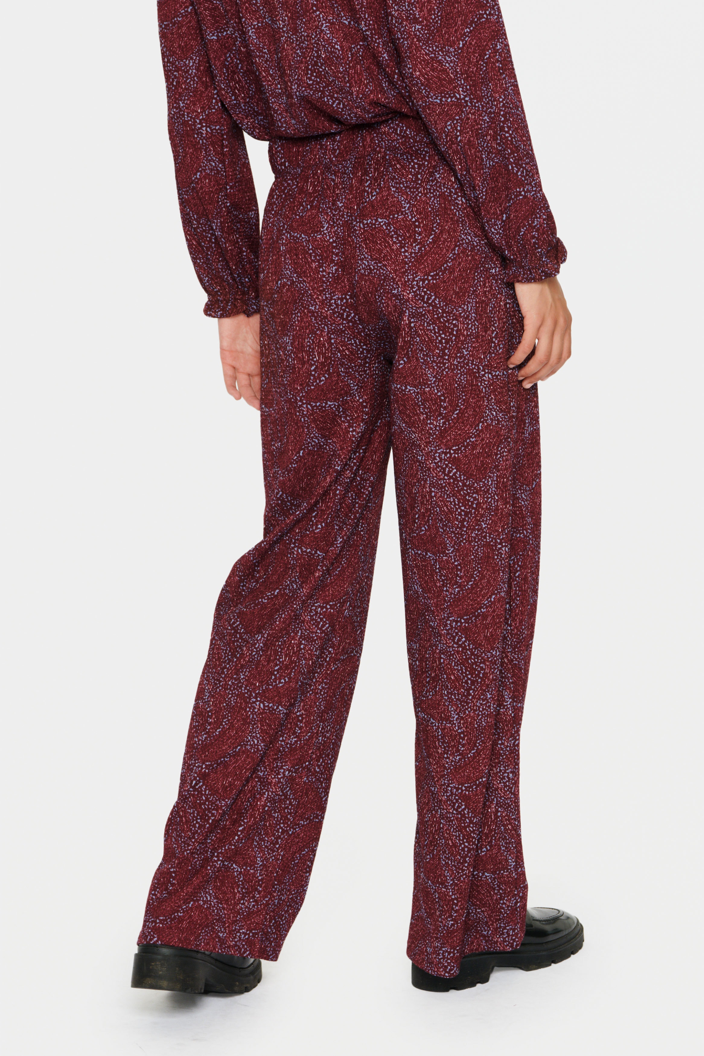 AverieSZ Trousers LOOKBOOK BACK 30512814-302320