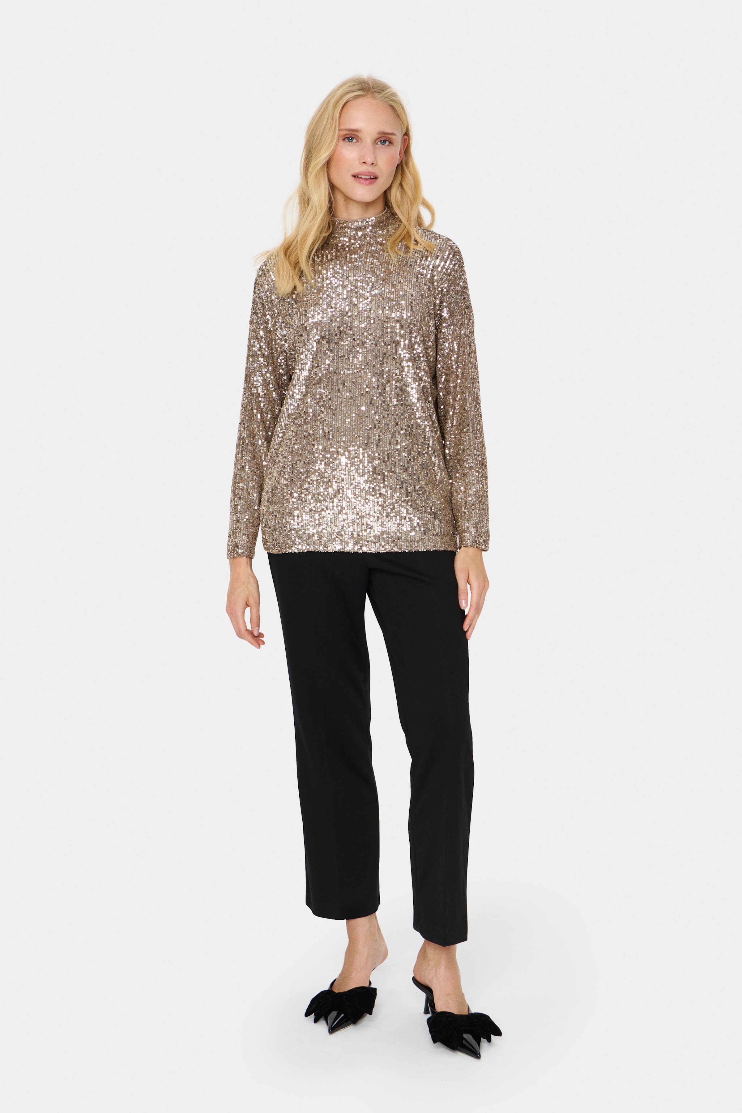 ReyanaSZ Sequin Blouse LOOKBOOK FRONT 30512222-131012