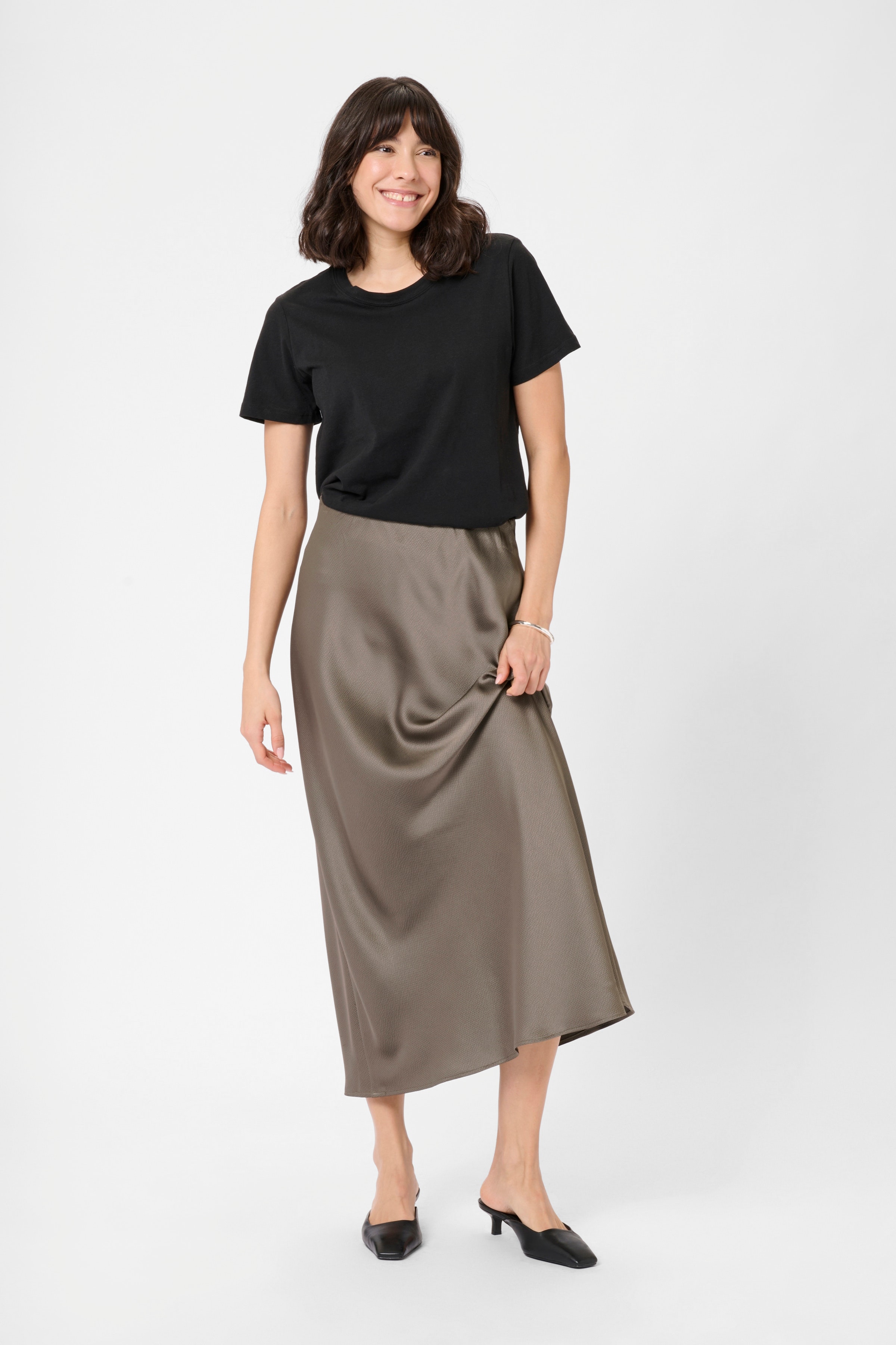 KAlotte Skjørt LOOKBOOK FRONT 10508853-190808