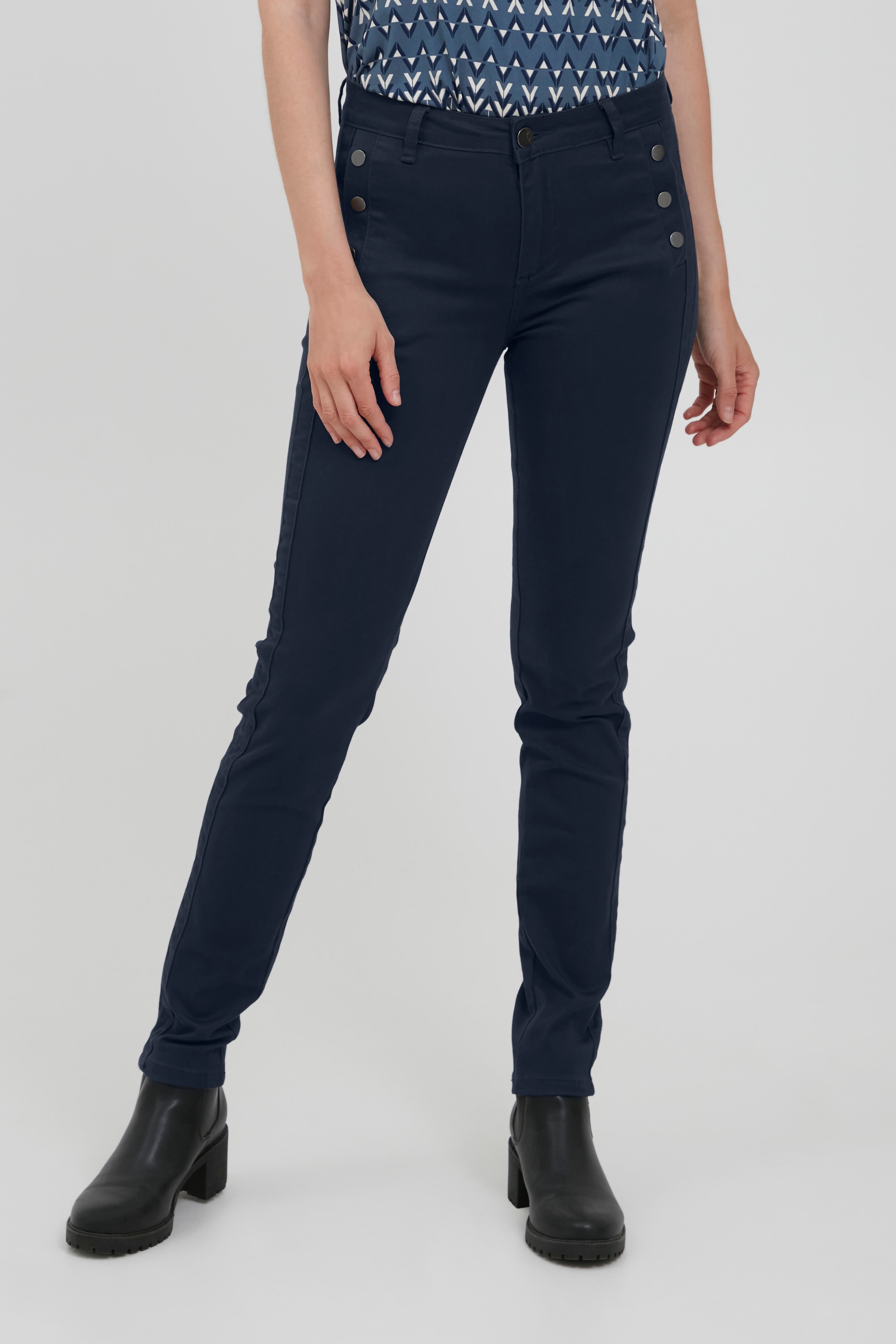 FRLOMAX Trousers LOOKBOOK FRONT 20607793-194010