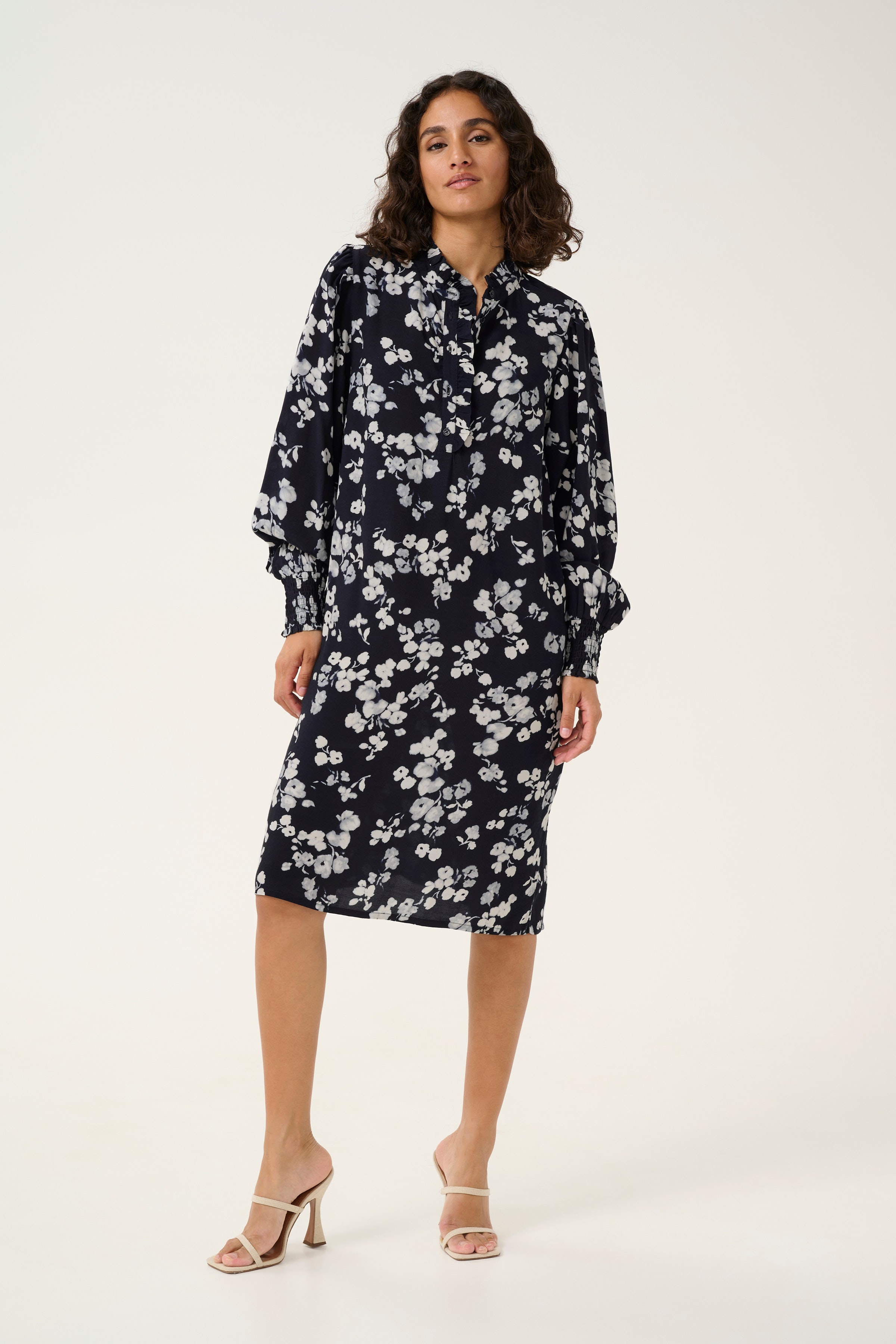 KAalice Kjole LOOKBOOK FRONT 10509404-106800