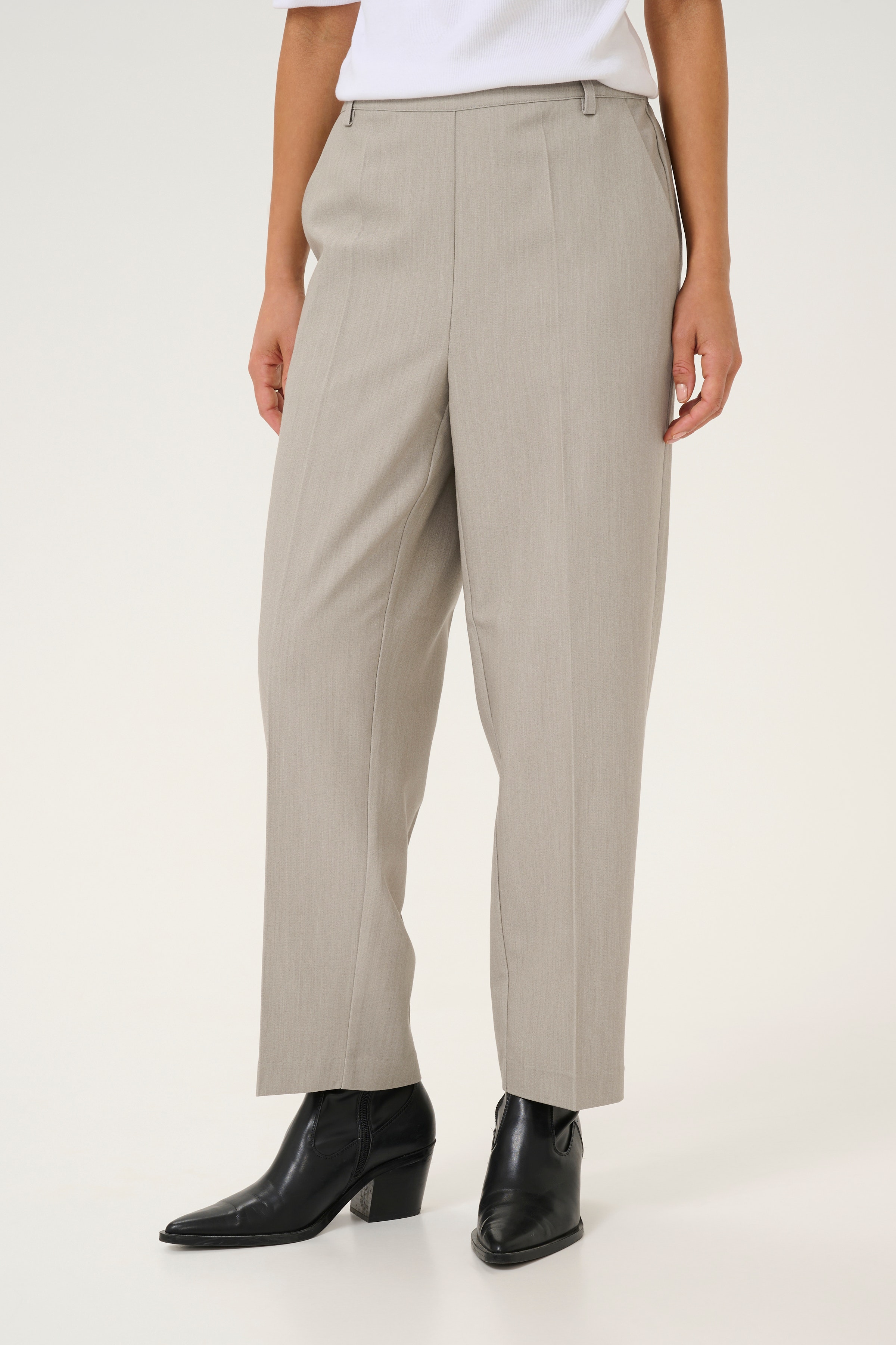 KAsakura Trousers LOOKBOOK FRONT 10506127-1702051