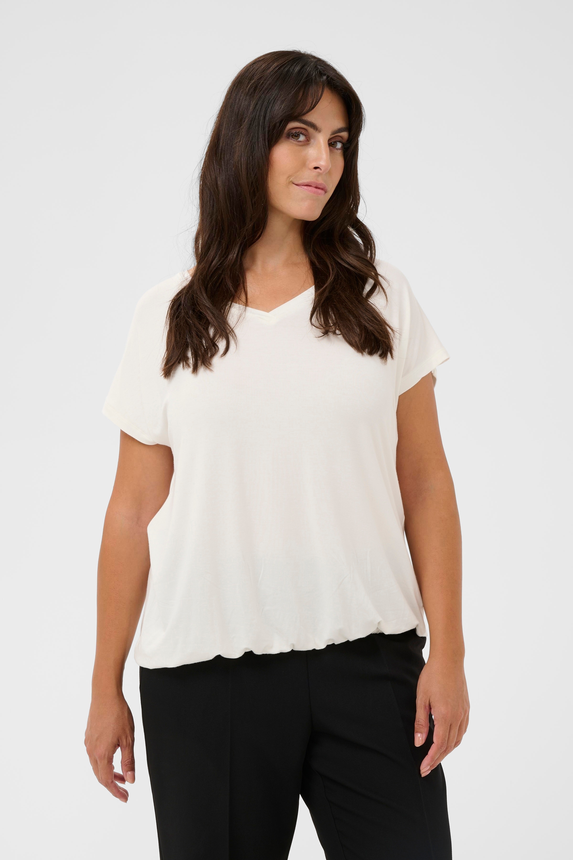 KCjena Blouse LOOKBOOK BACK 10582099-110602