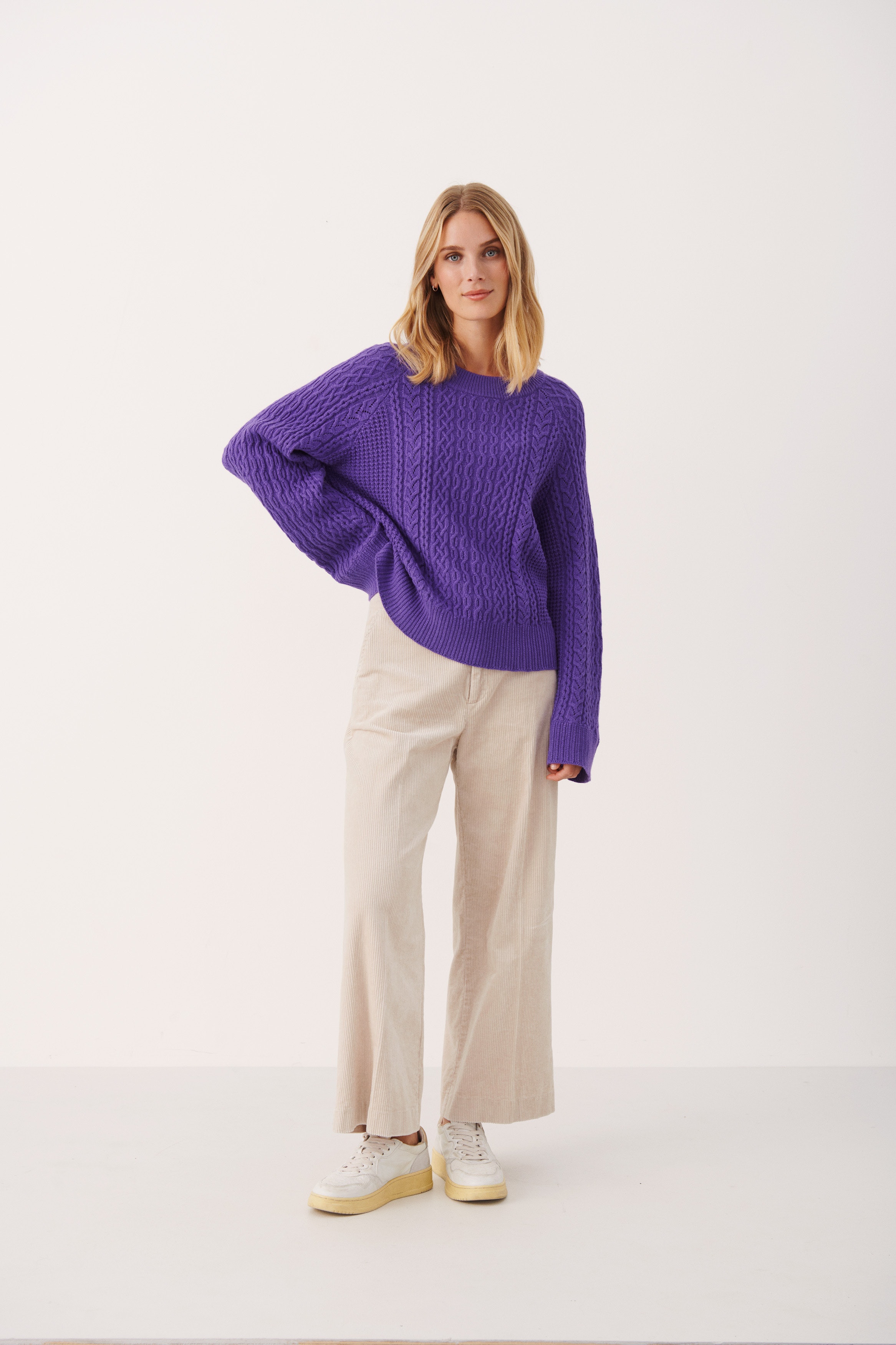 ViePW Pullover LOOKBOOK FRONT 30307429-183838
