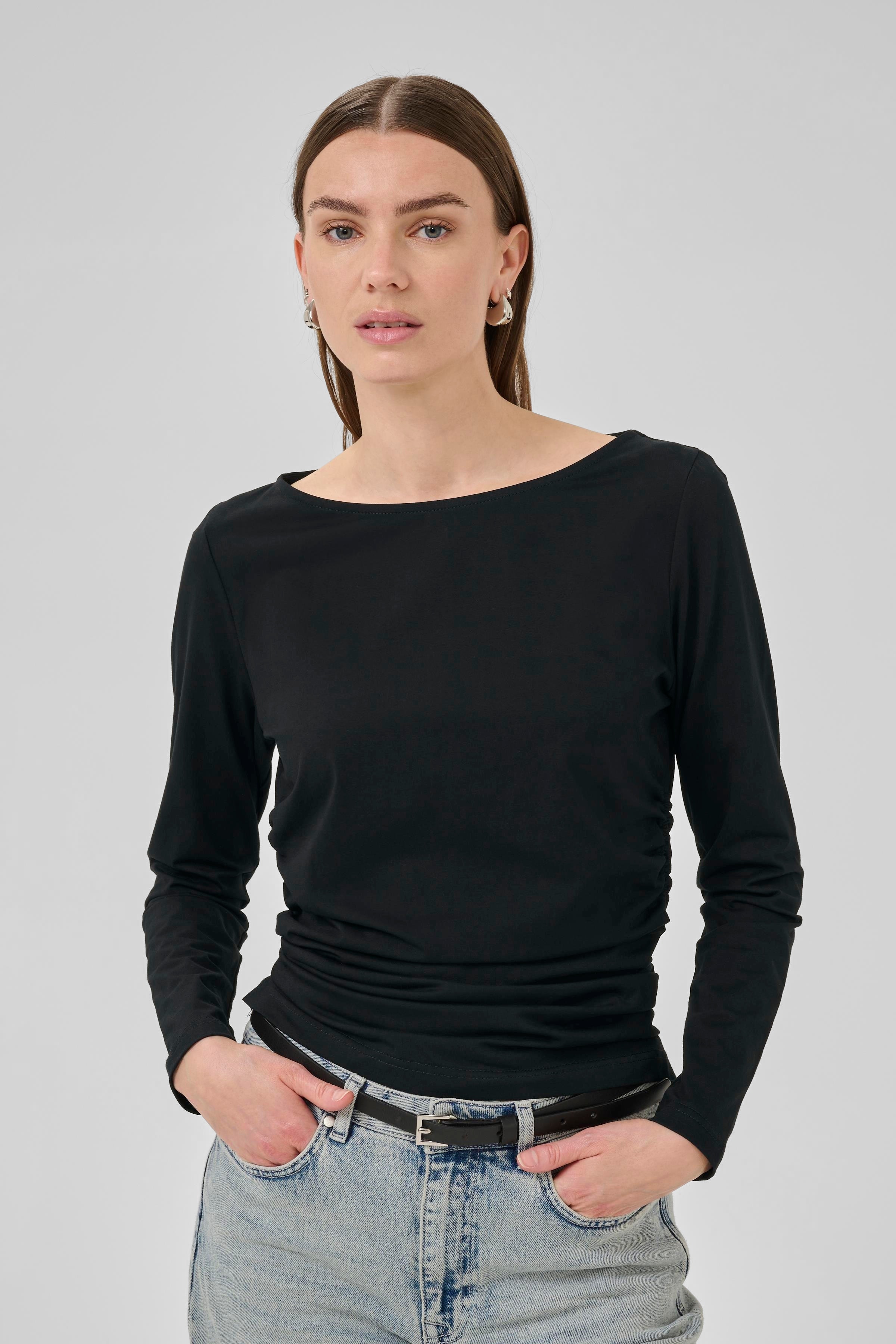LeaMW Blouse LOOKBOOK FRONT 10705254-100031