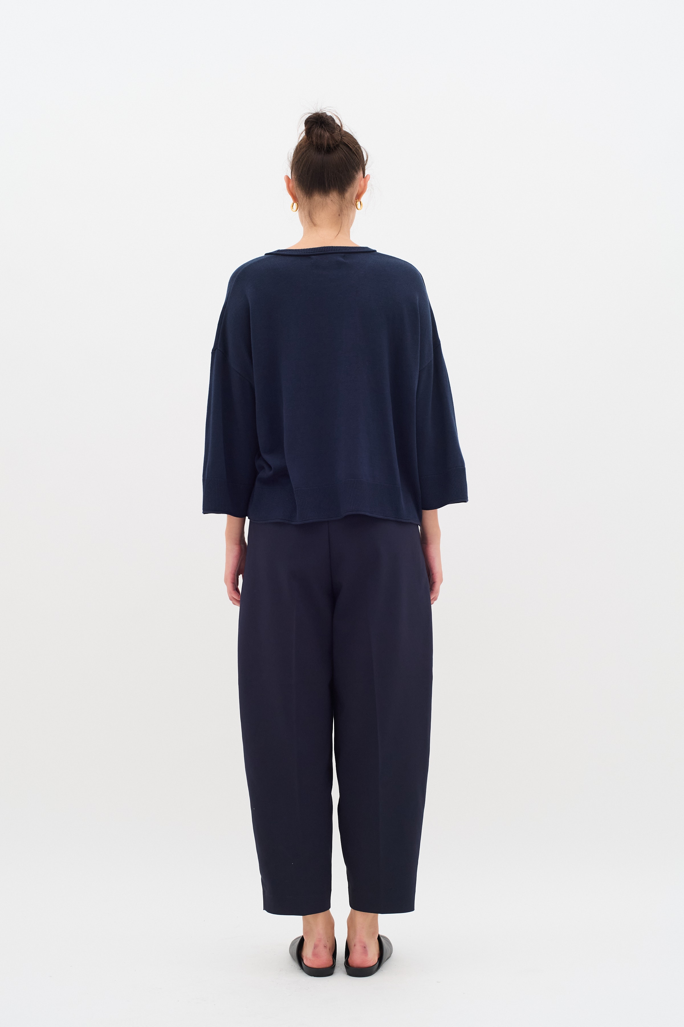 ZellaIW Barrel Trousers LOOKBOOK BACK 30107207-300005