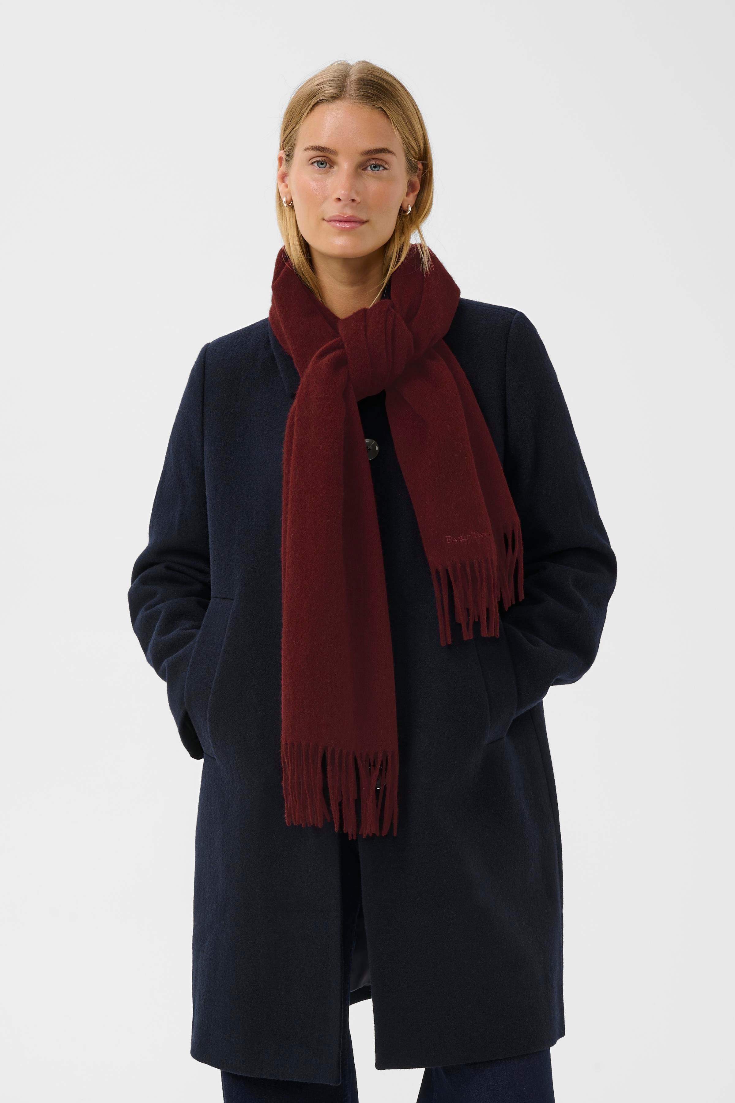 KithaPW Scarf LOOKBOOK FRONT 30308757-191725
