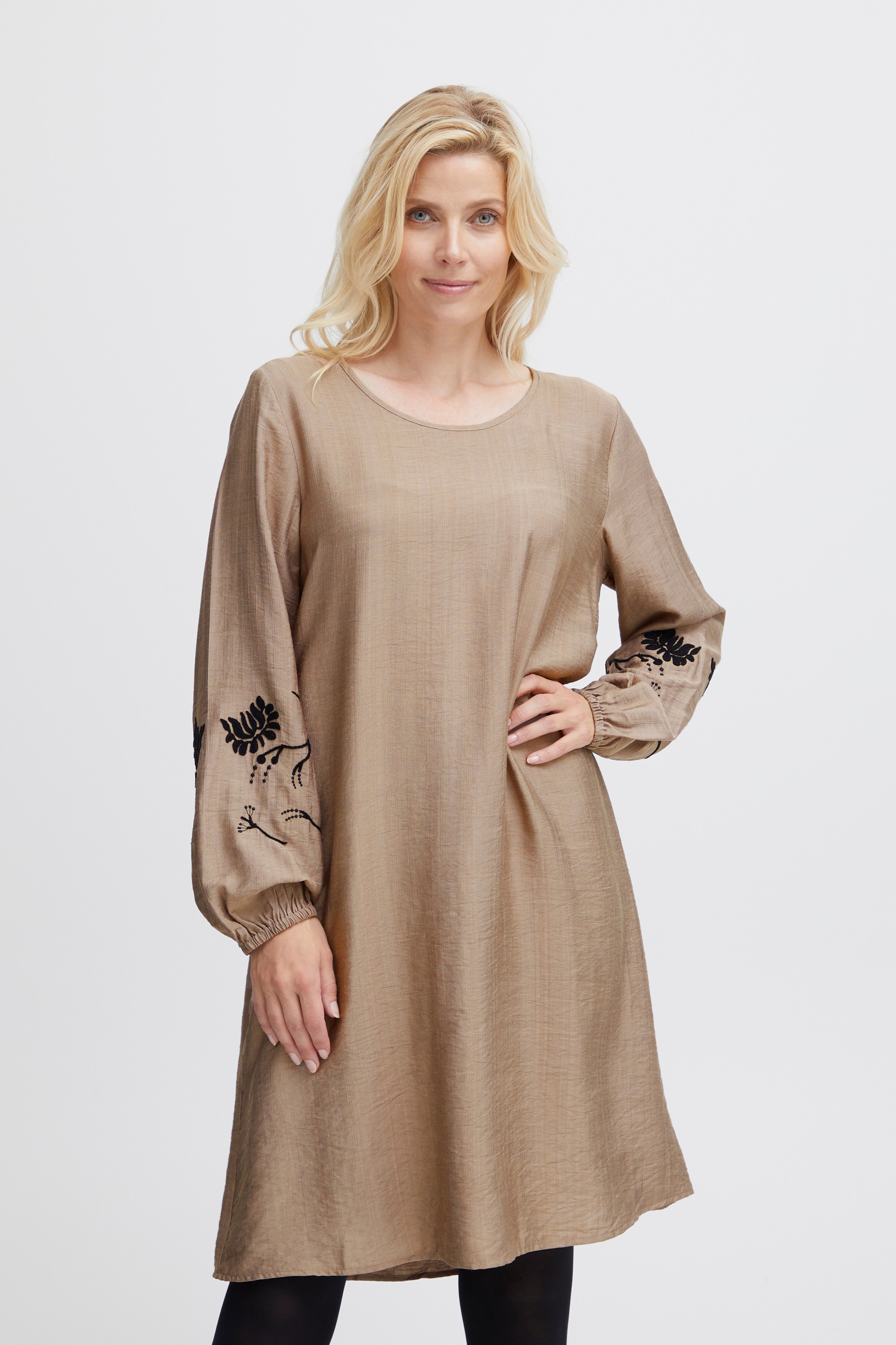 FXJIMINA Blus LOOKBOOK FRONT 20614342-1613051