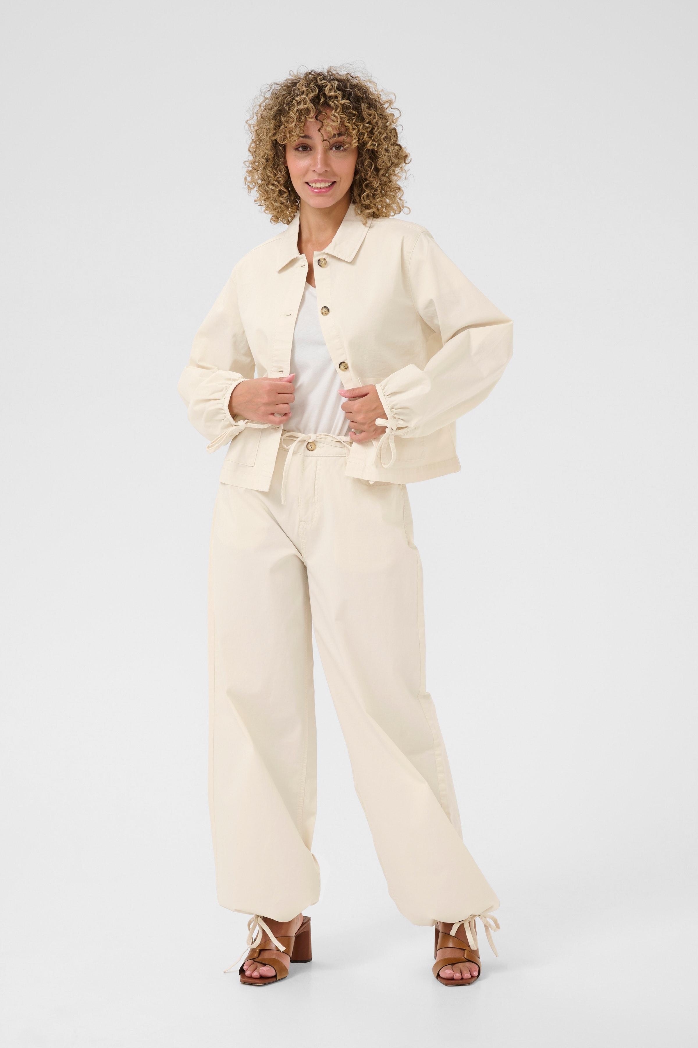 CRBerta Jakke LOOKBOOK FRONT 10613646-125202