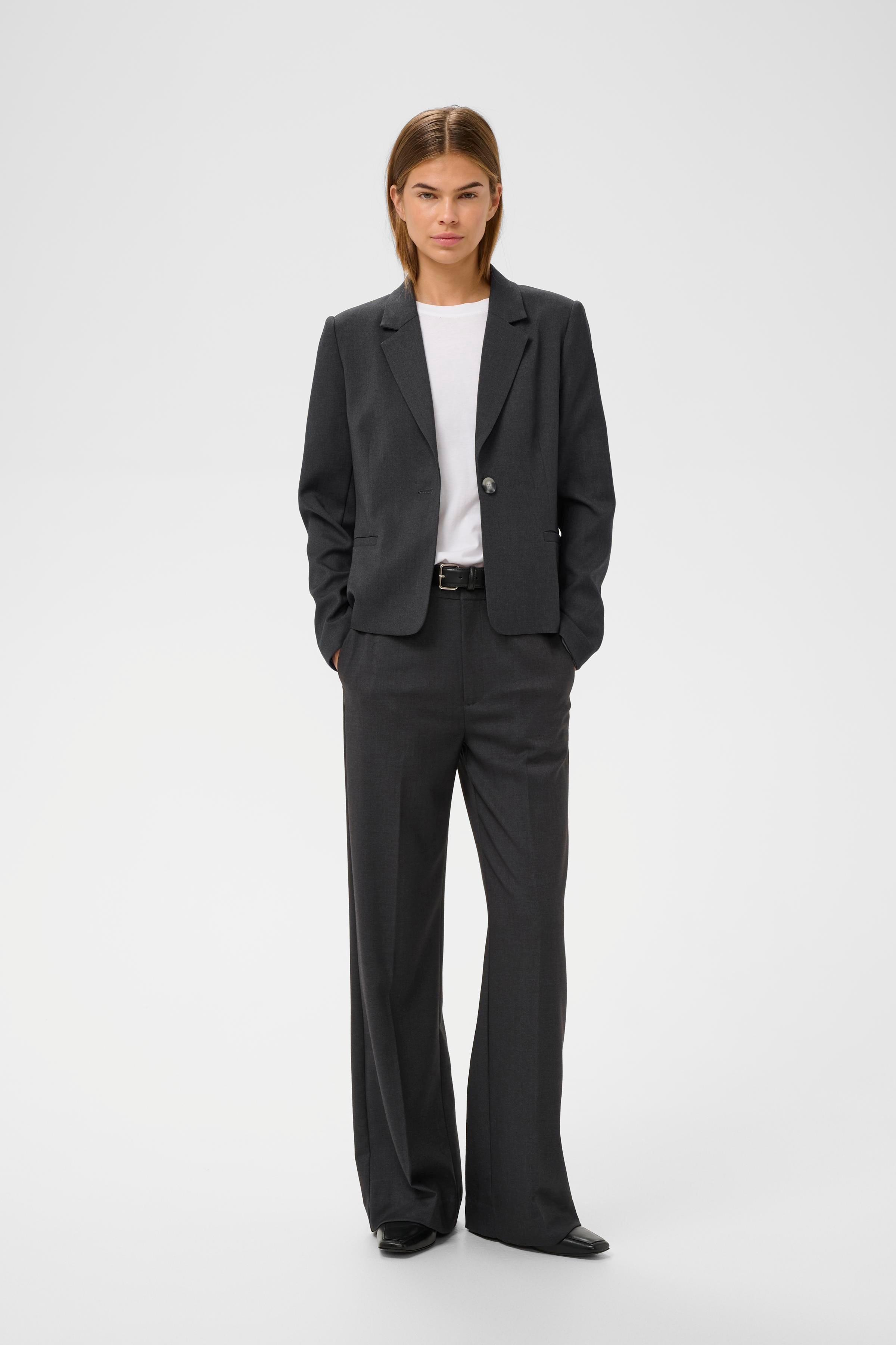 YuktaIW Blazer LOOKBOOK FRONT 30111236-301744