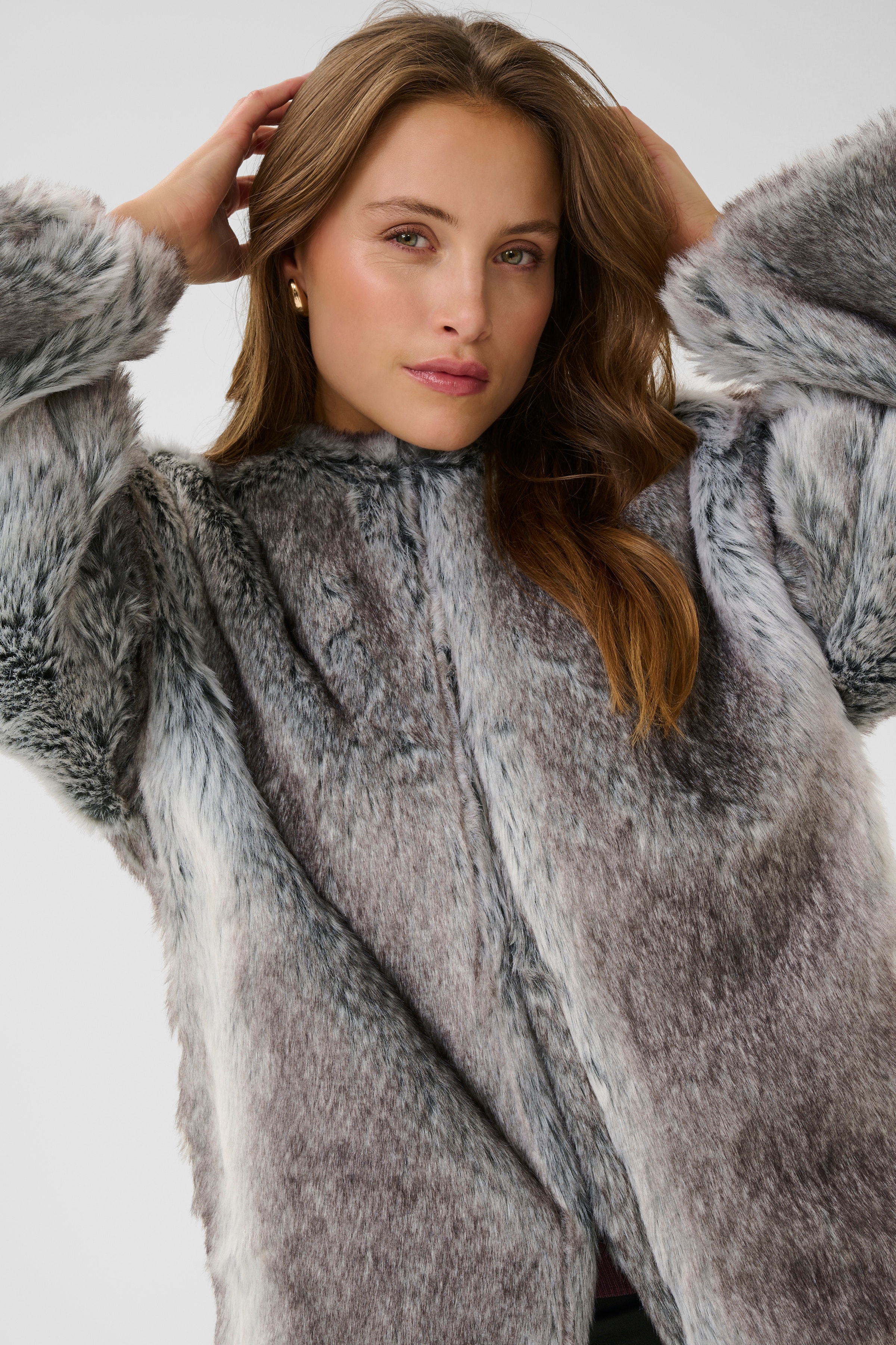 KAsolana Mantel LOOKBOOK DETAIL 10510177-107767