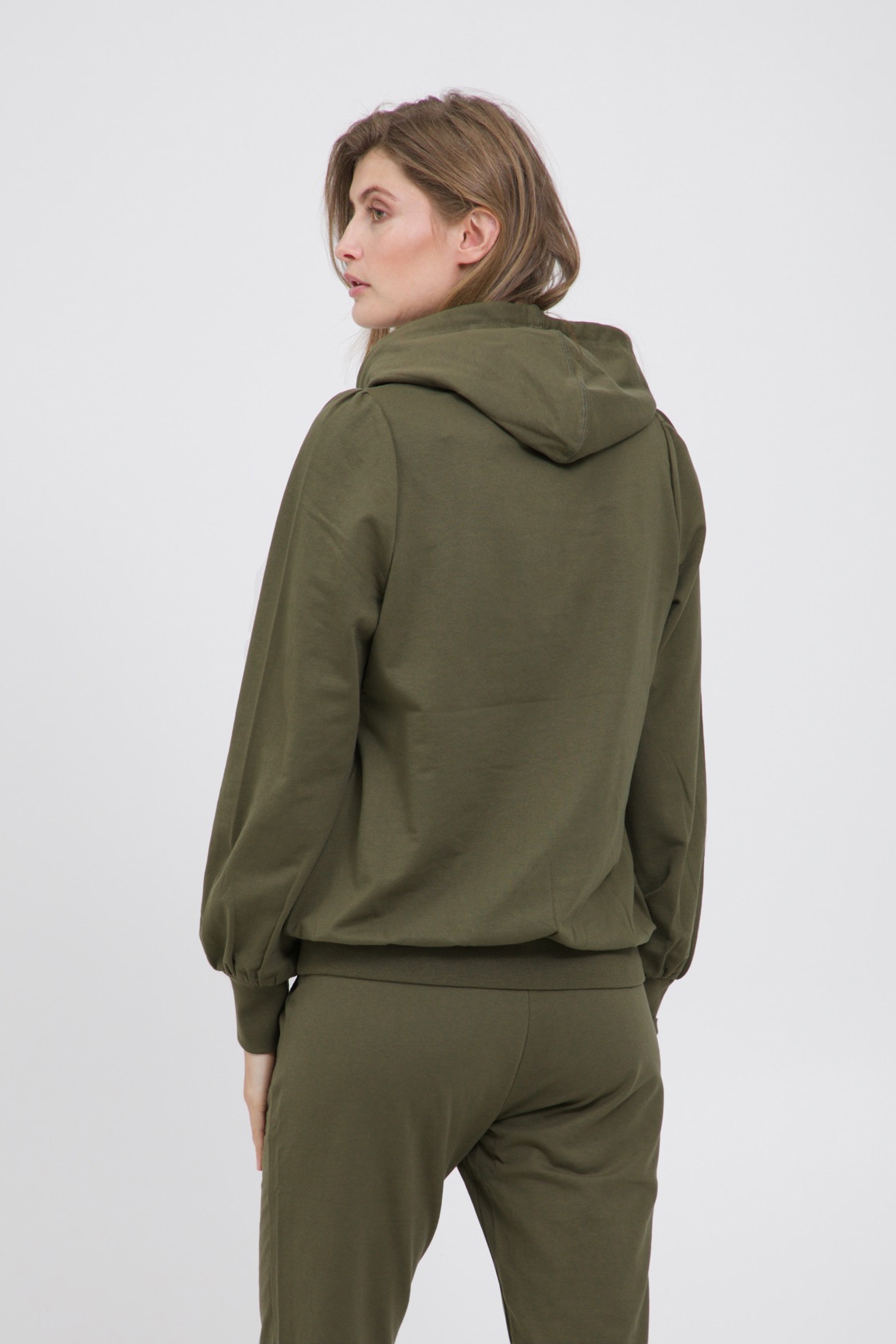 FRBESWEAT Sweatshirt LOOKBOOK FRONT 20609435-180515