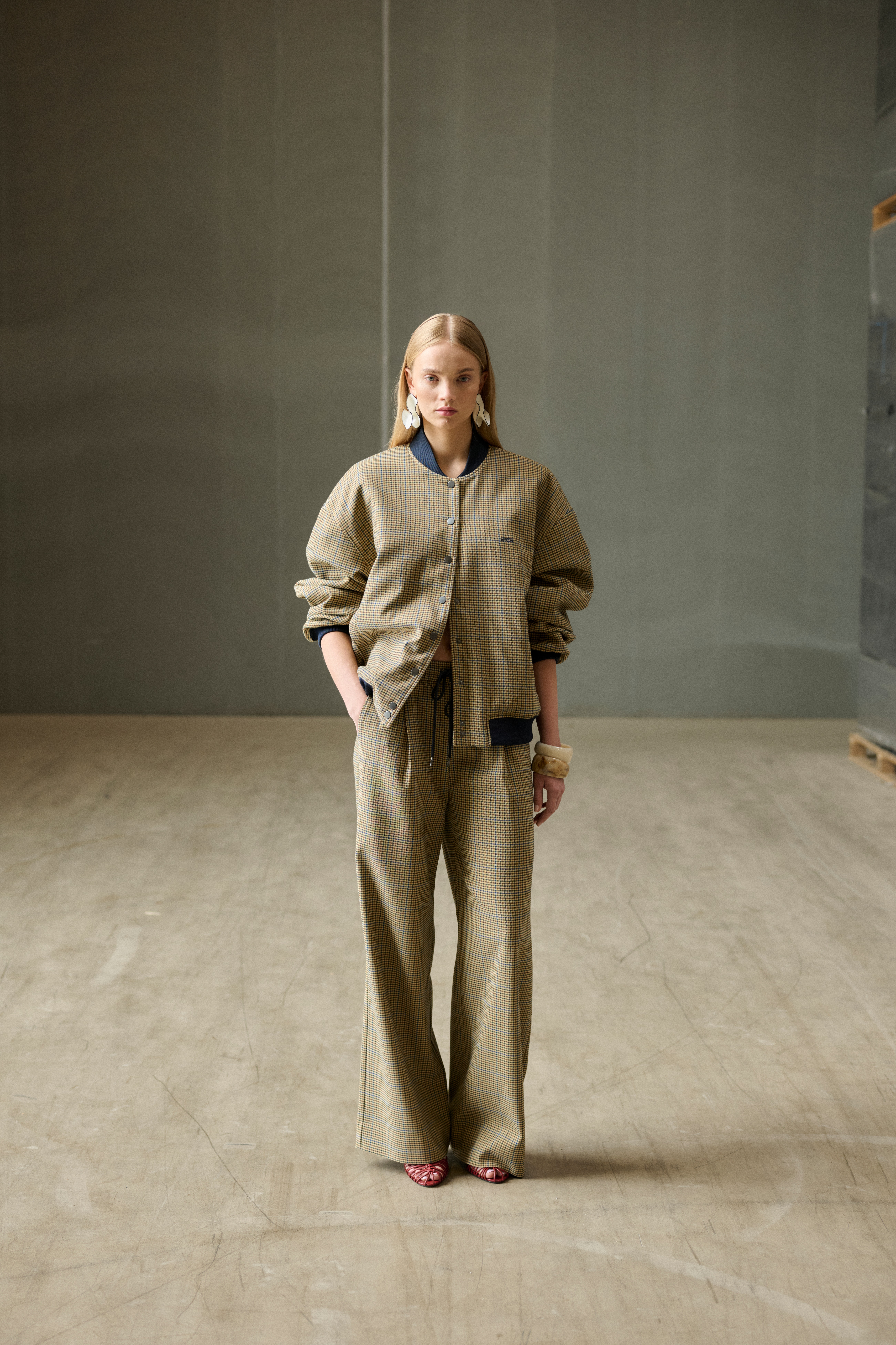 GZchicca Trousers LOCATION NONE 10910892-108853