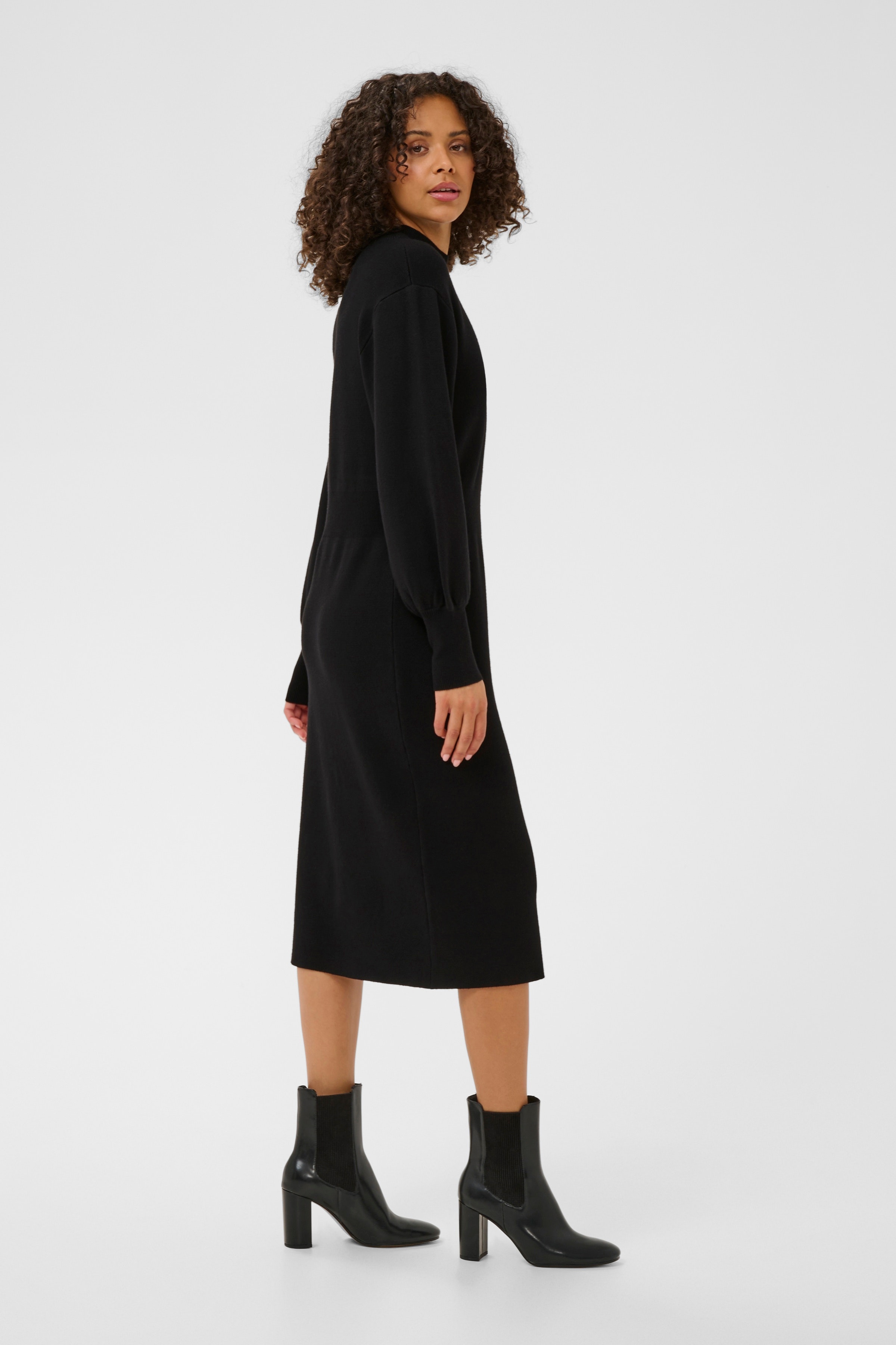 KAmarina Kjole LOOKBOOK BACK 10511394-100121