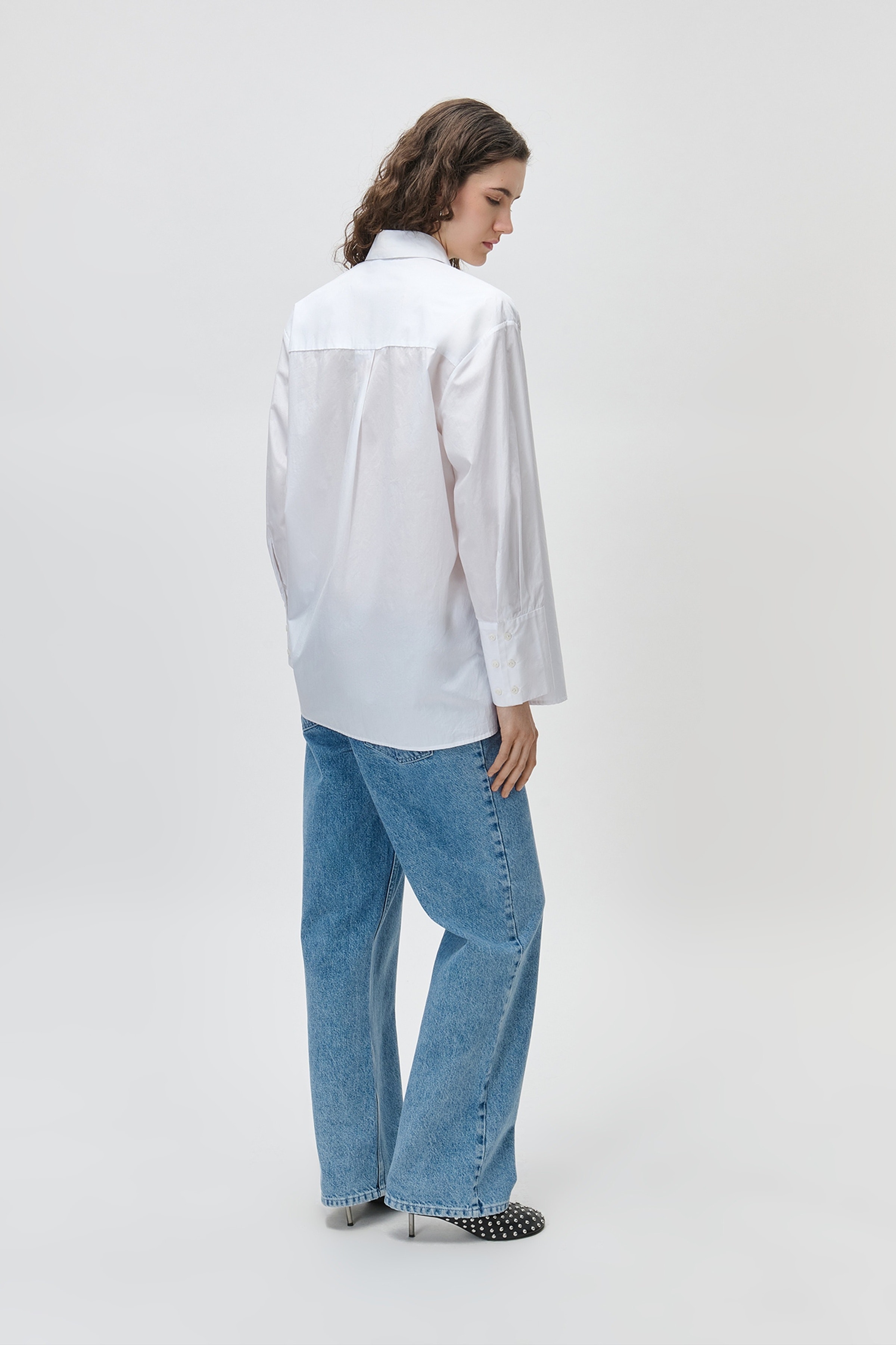 ELVIE Blouse LOOKBOOK BACK 30600573-WH001