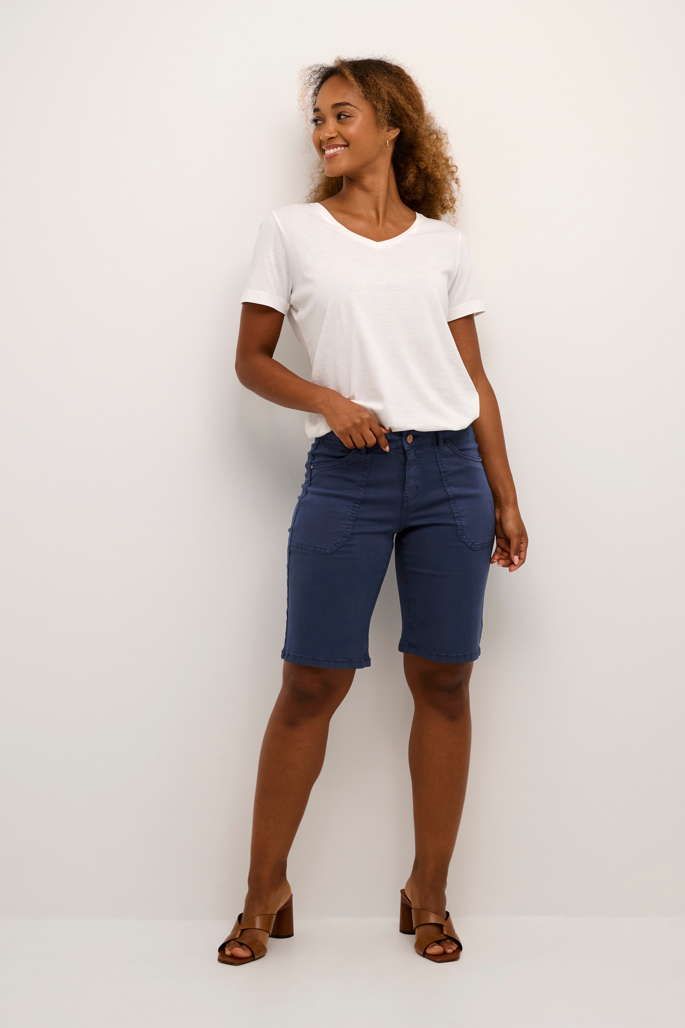 CRAnn Shorts LOOKBOOK FRONT 10612270-194024