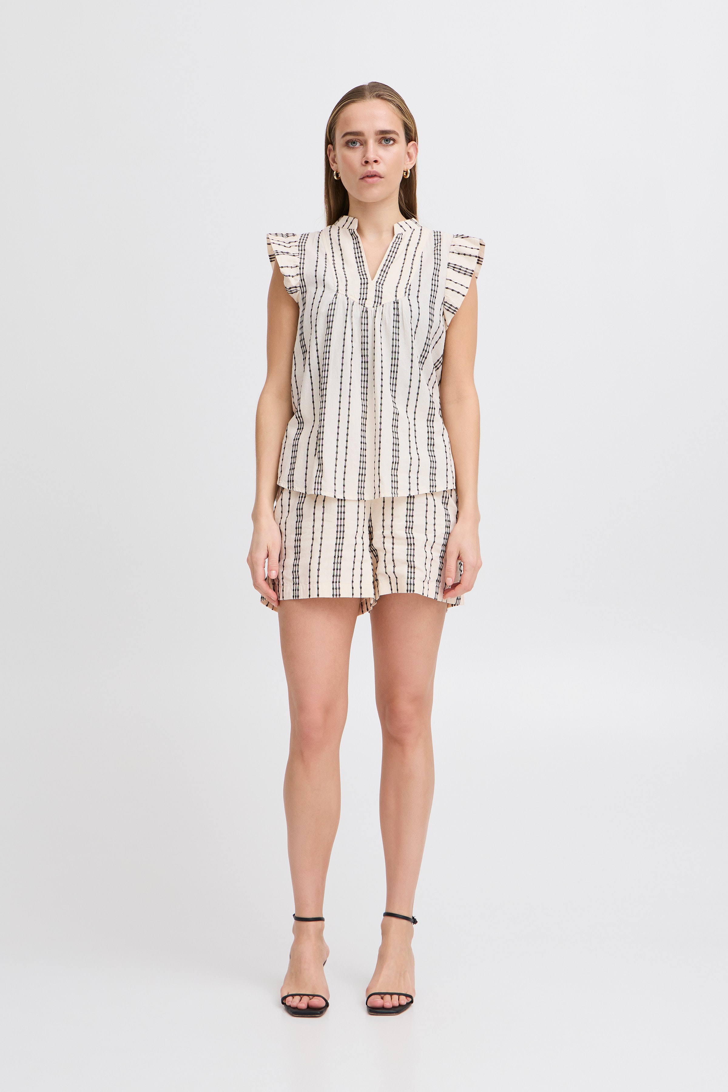 IHJOSINE Ærmeløs bluse LOOKBOOK FRONT 20122692-204335