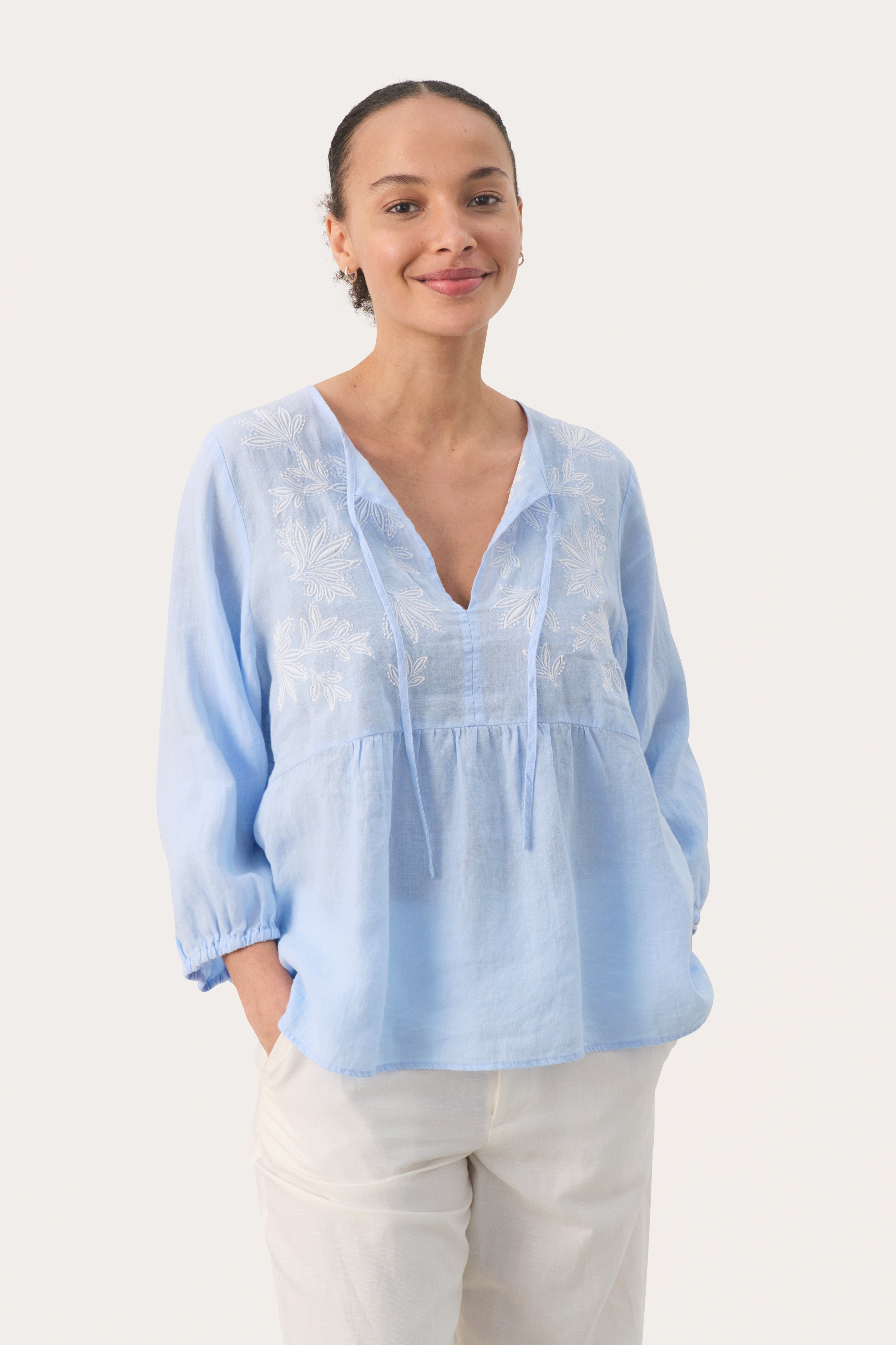 GwendinaPW Leinenbluse LOOKBOOK FRONT 30308680-302979