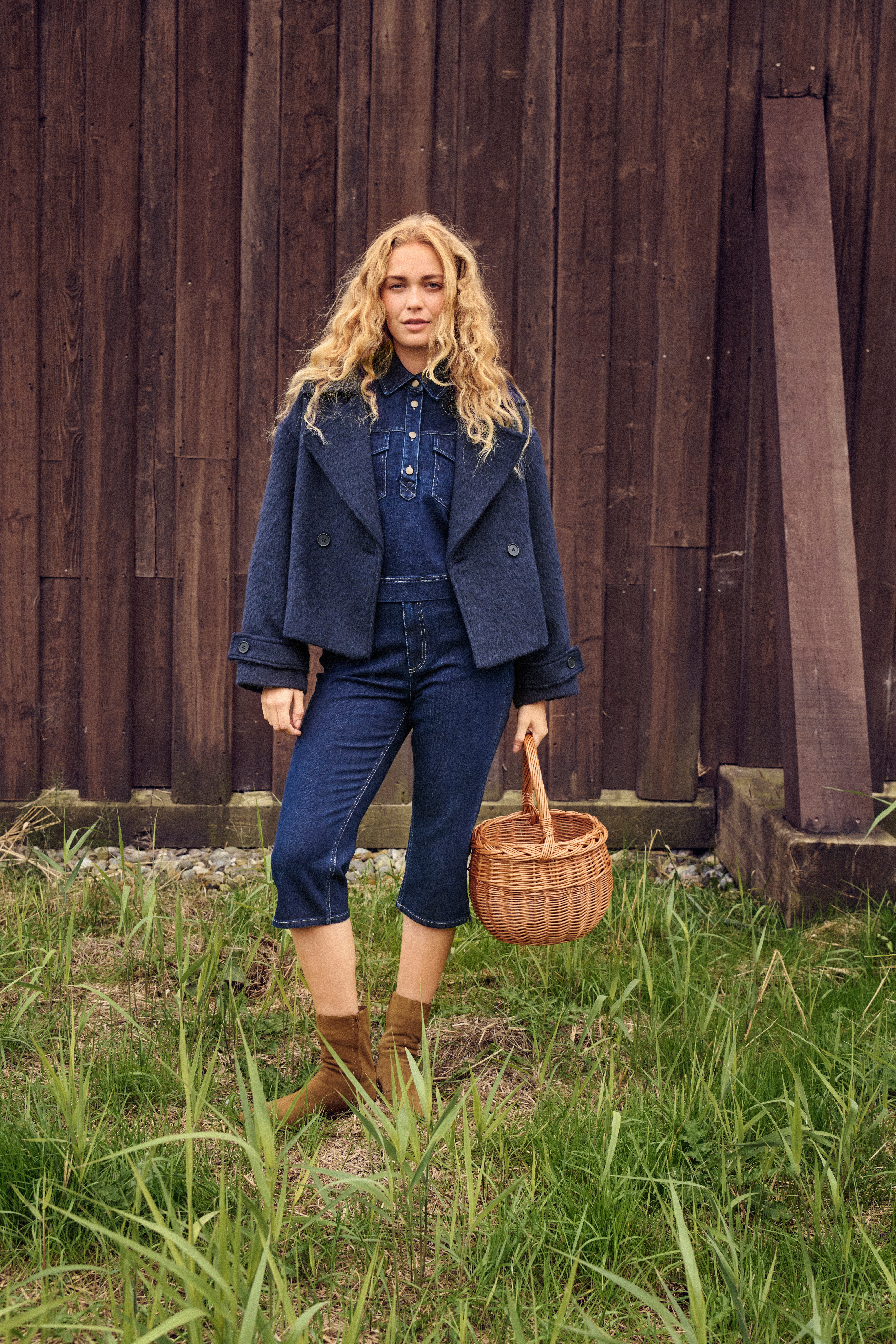 LiraSZ Oberbekleidung LOCATION NONE 30514294-193924