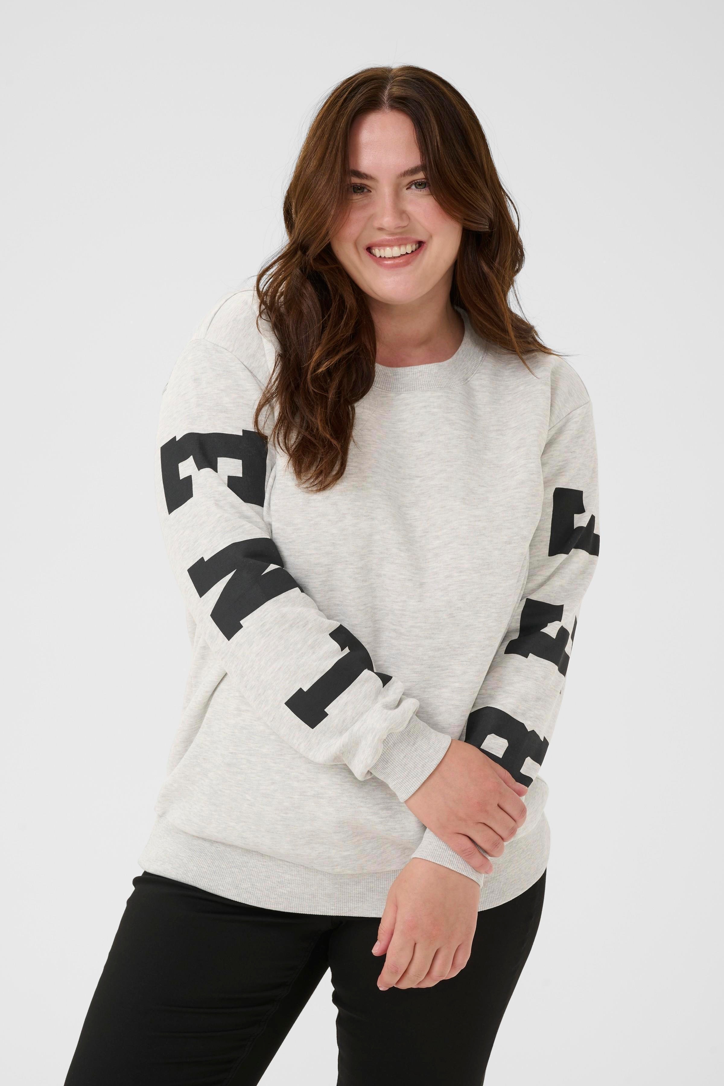 KCelise Sweatshirt LOOKBOOK FRONT 10583813-100123