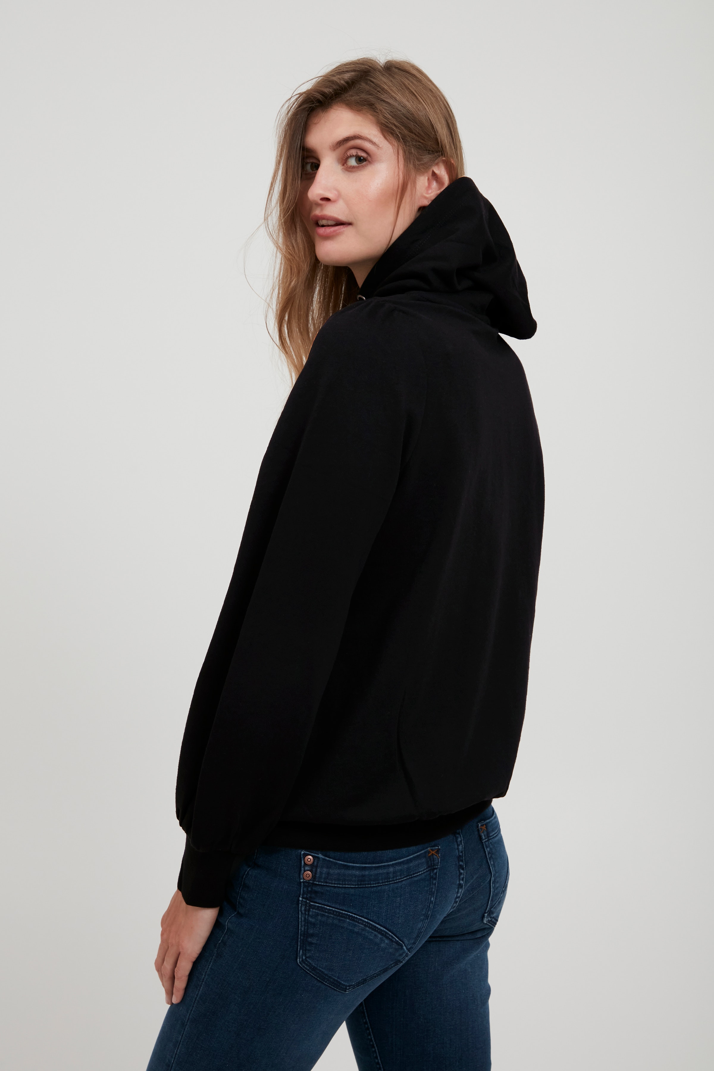 FRBESWEAT Sweatshirt LOOKBOOK FRONT 20609435-200113