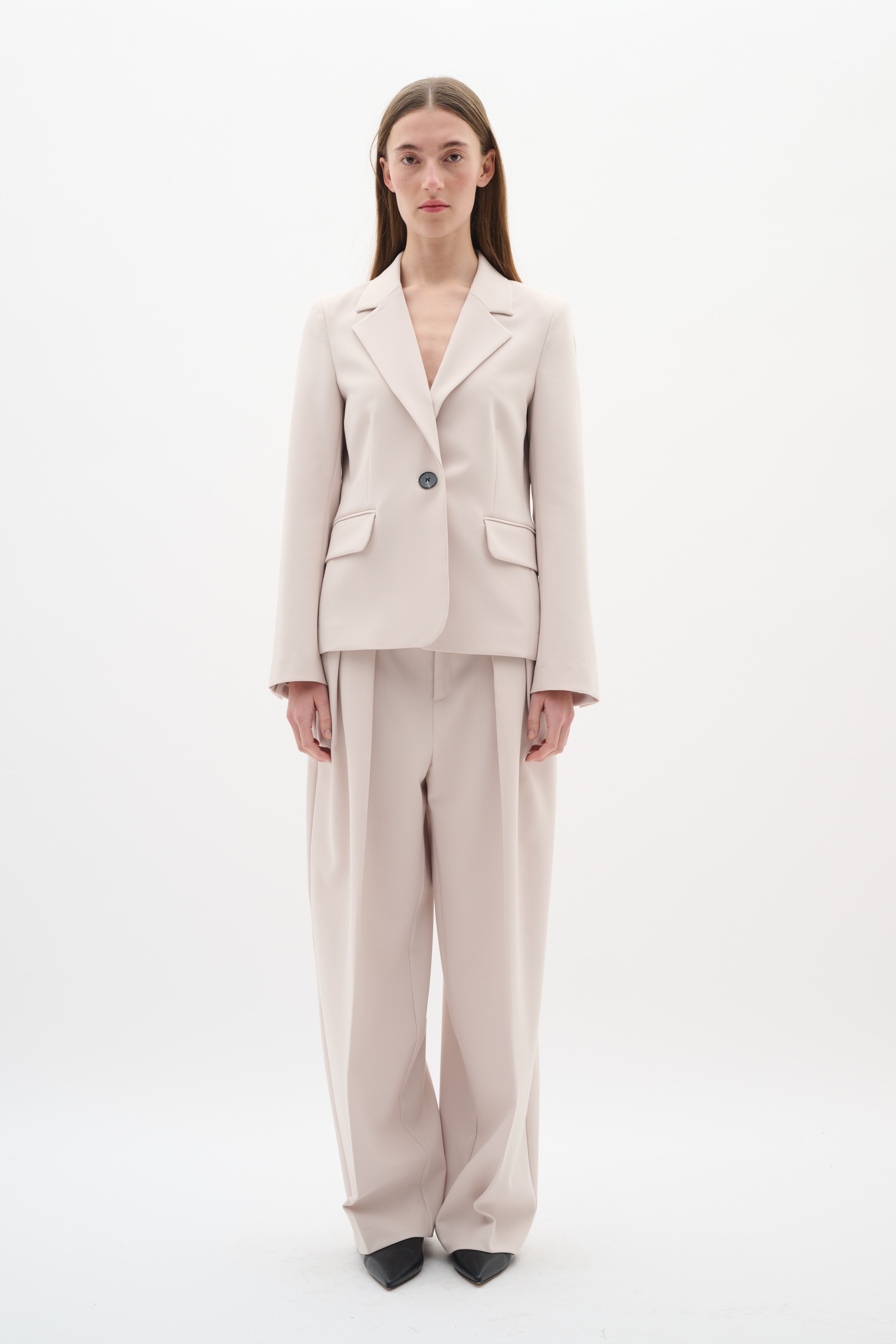 BryelleIW Blazer LOOKBOOK FRONT 30110990-130403