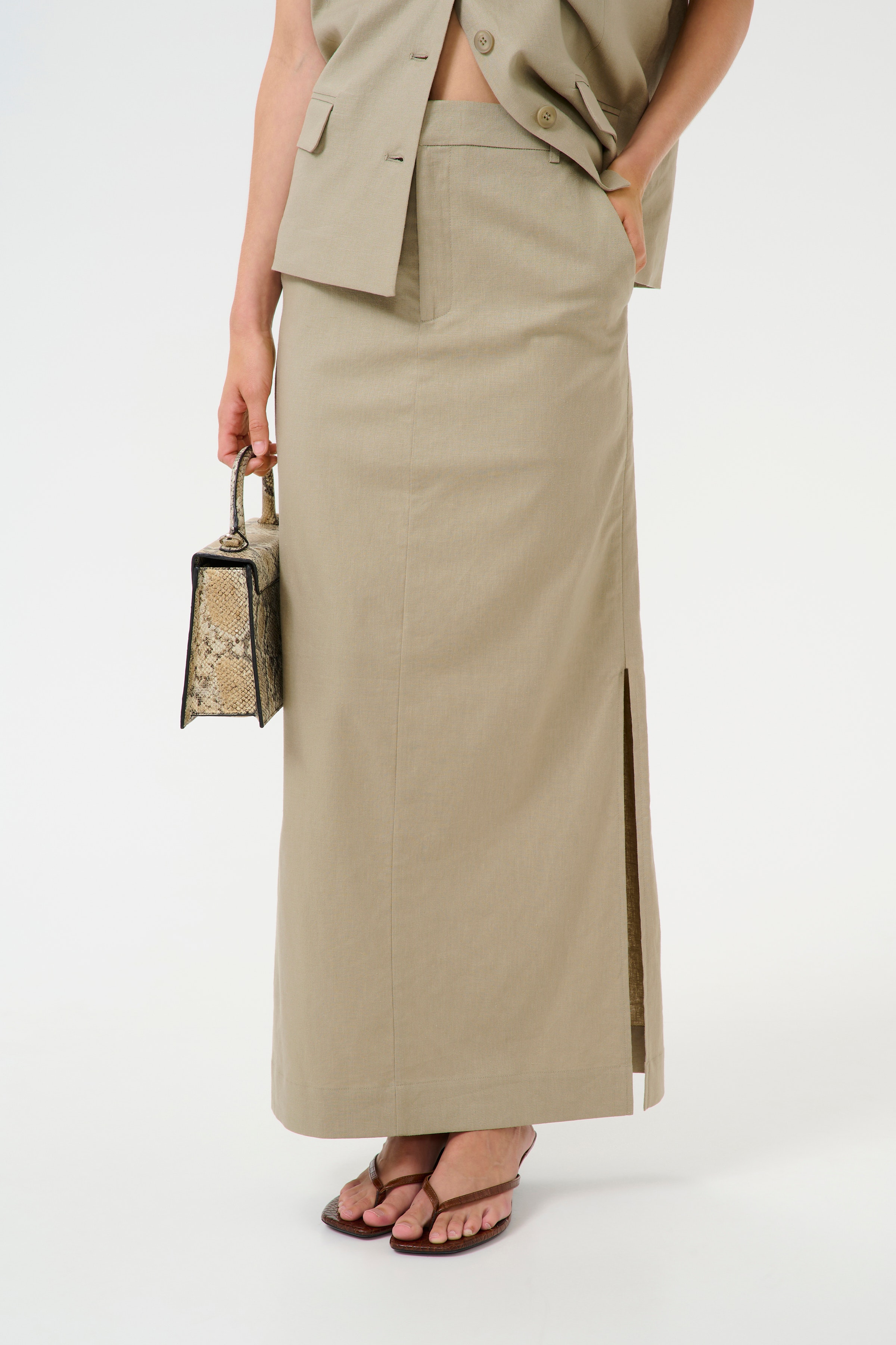 GZizza linne kjol LOOKBOOK FRONT 10910283-170510