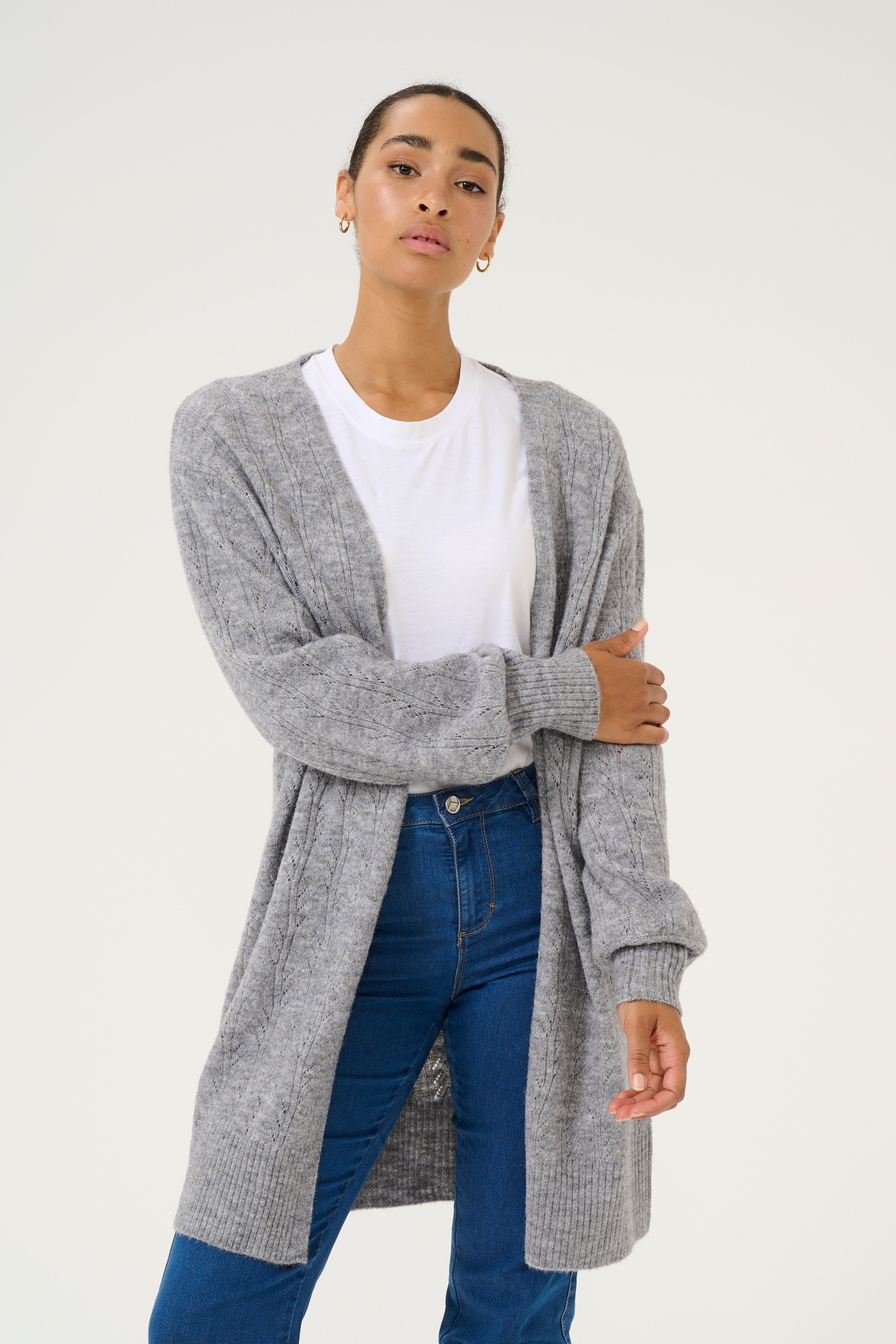 KAtella Cardigan LOOKBOOK FRONT 10509497-100123