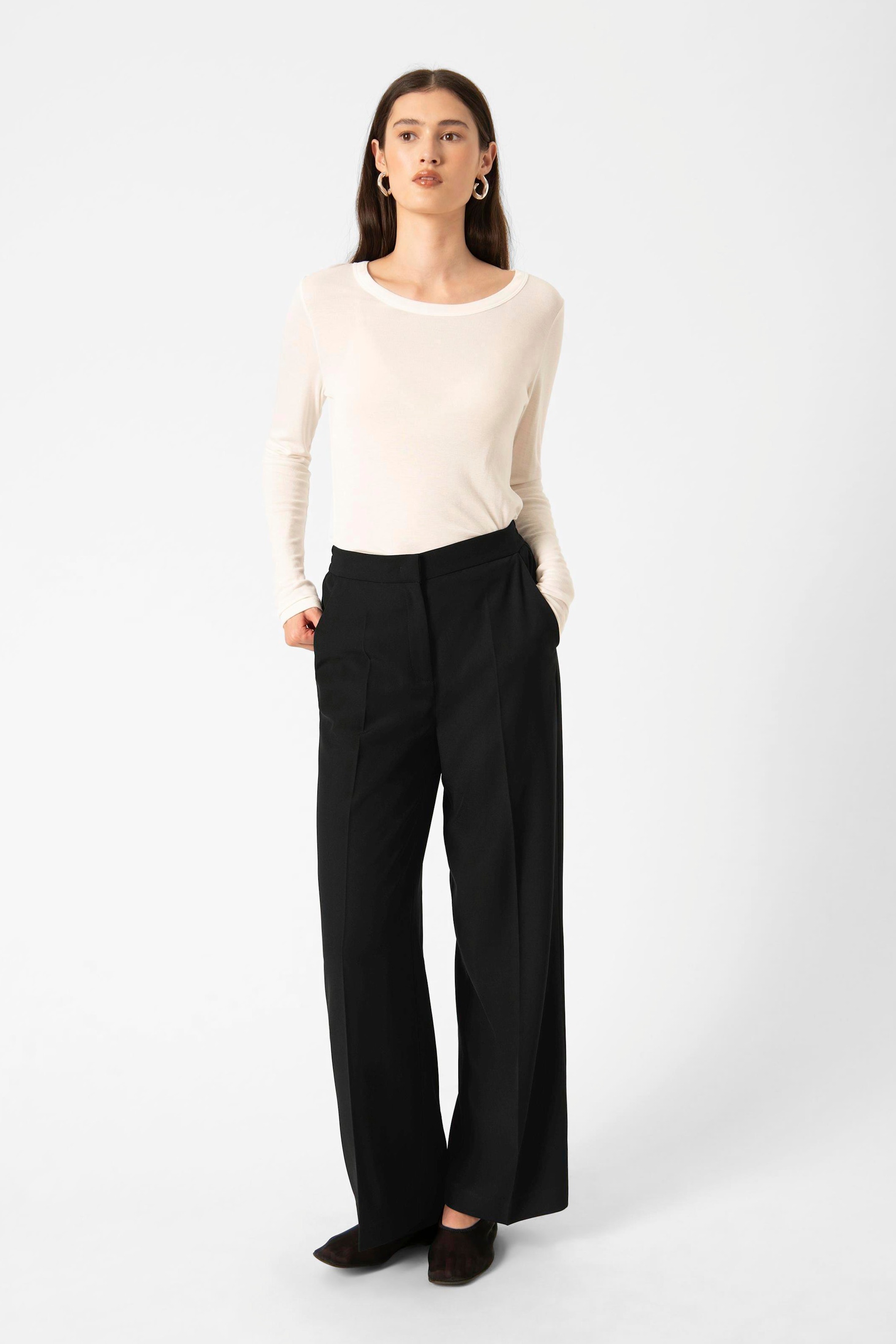 SLCewtona Hose LOOKBOOK FRONT 30408347-194008