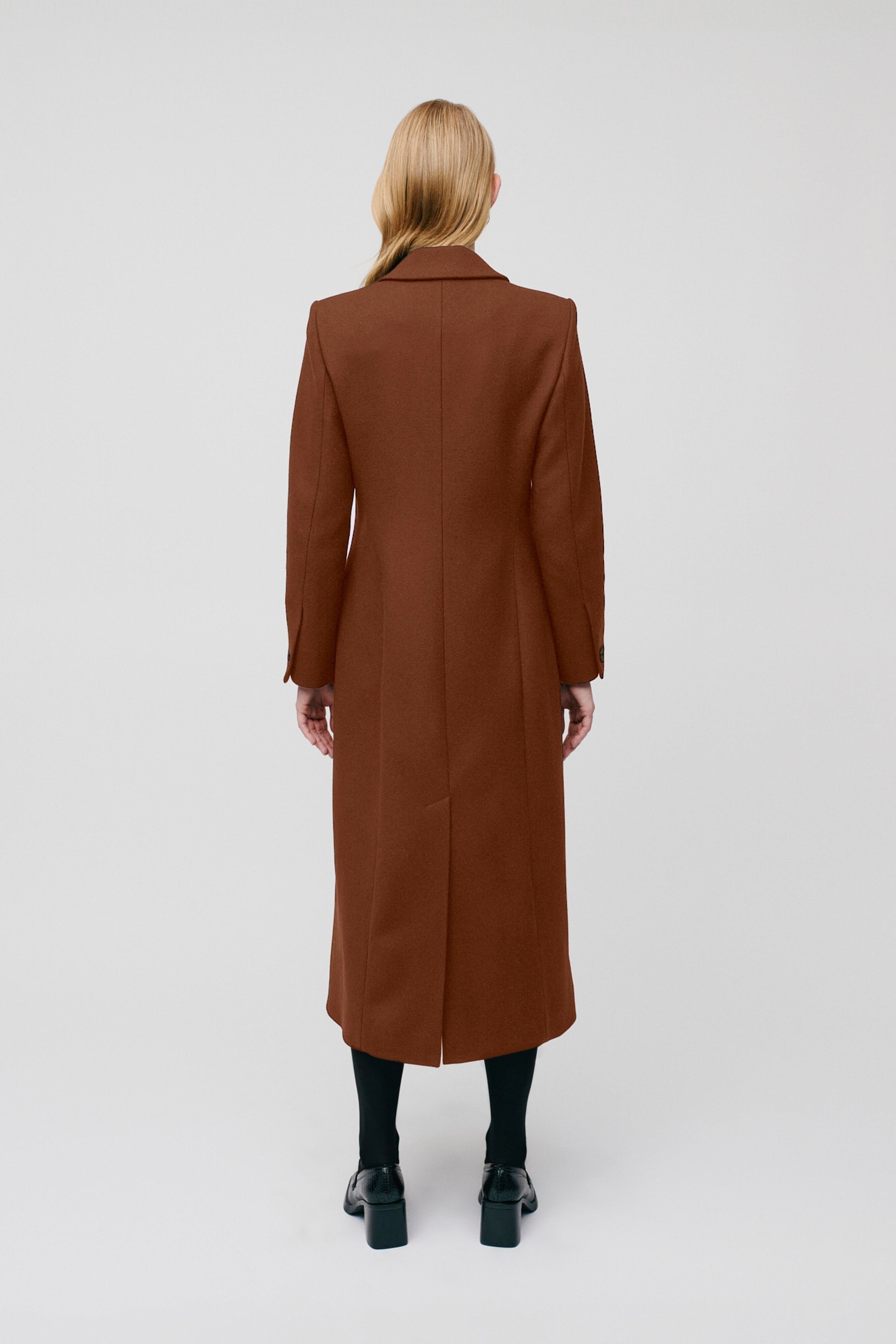 CYNTHIA Coat LOOKBOOK BACK 30600181-BR248