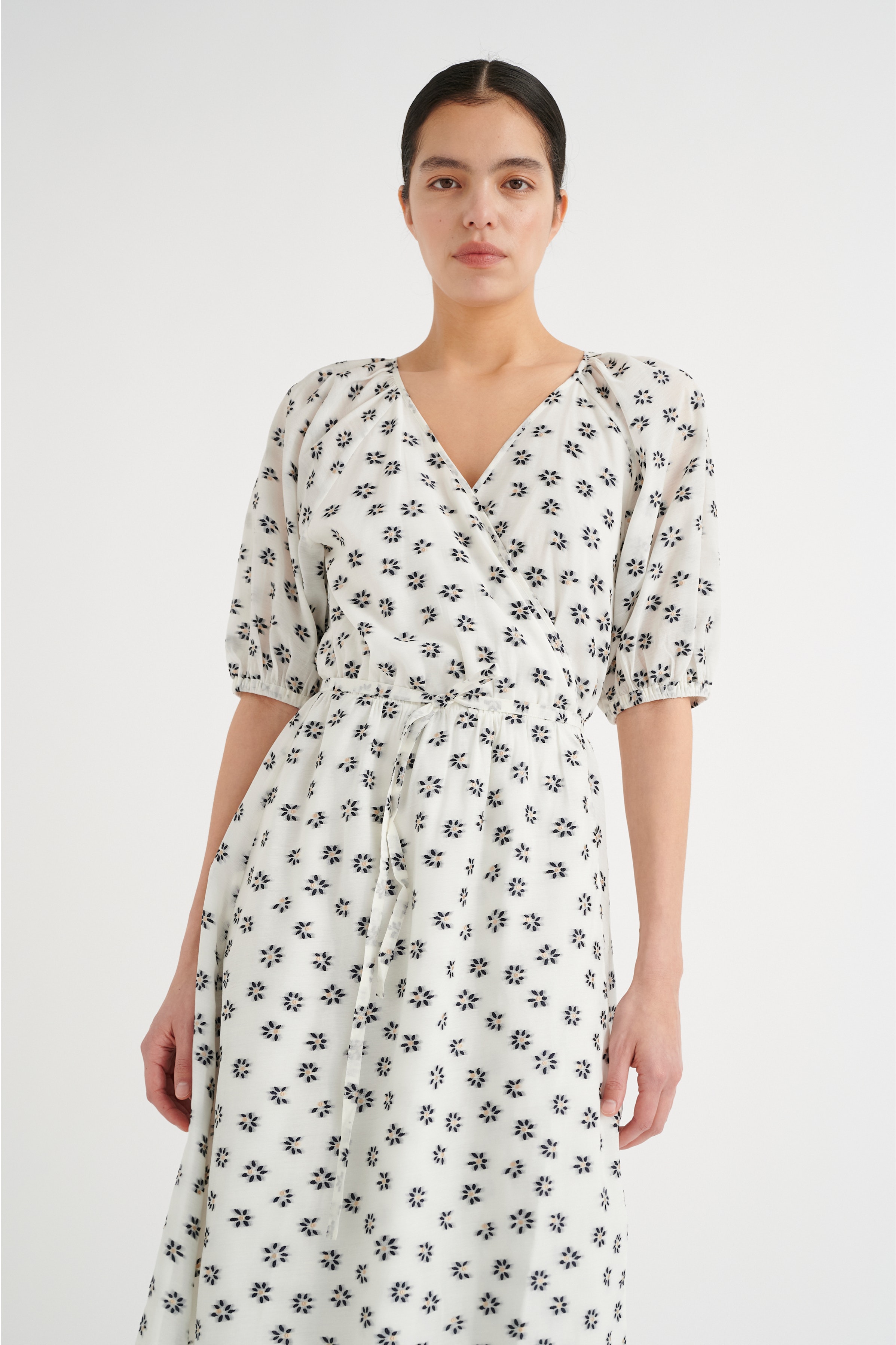 ValenskaIW Kleid LOOKBOOK FRONT 30107227-110701