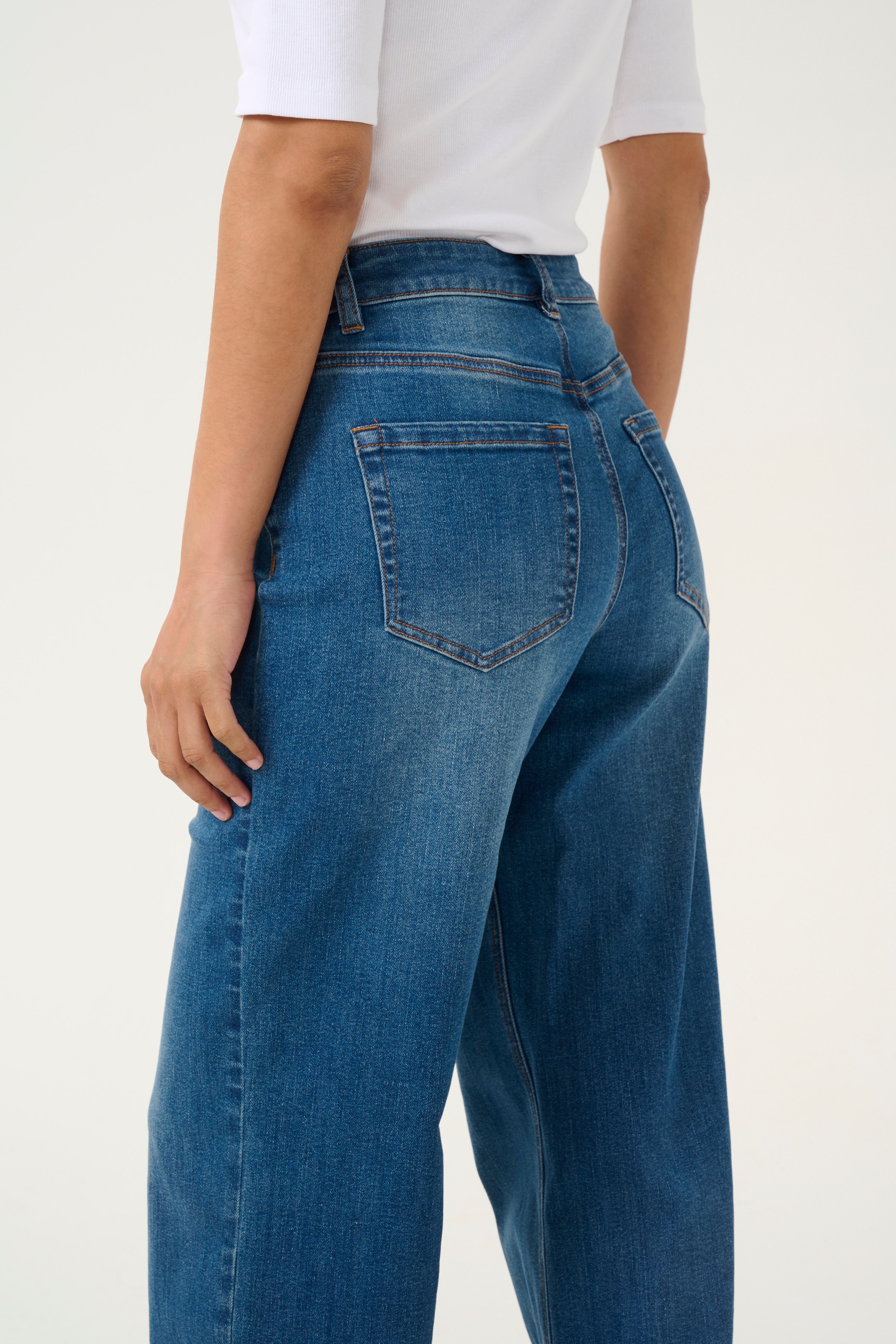 KAsinem Jeans LOOKBOOK DETAIL 10509518-102272