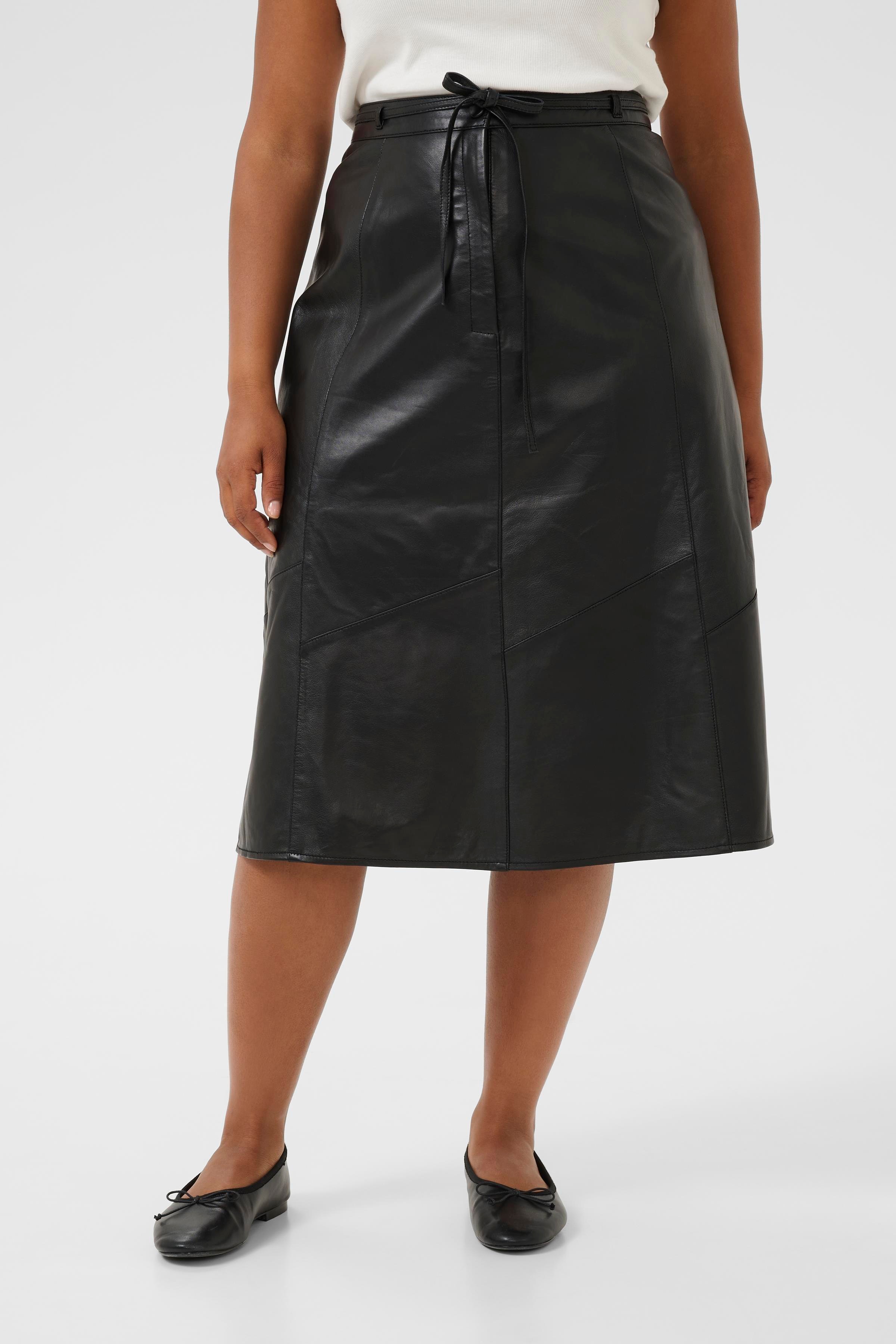 KCtera Skirt LOOKBOOK FRONT 10583669-100121