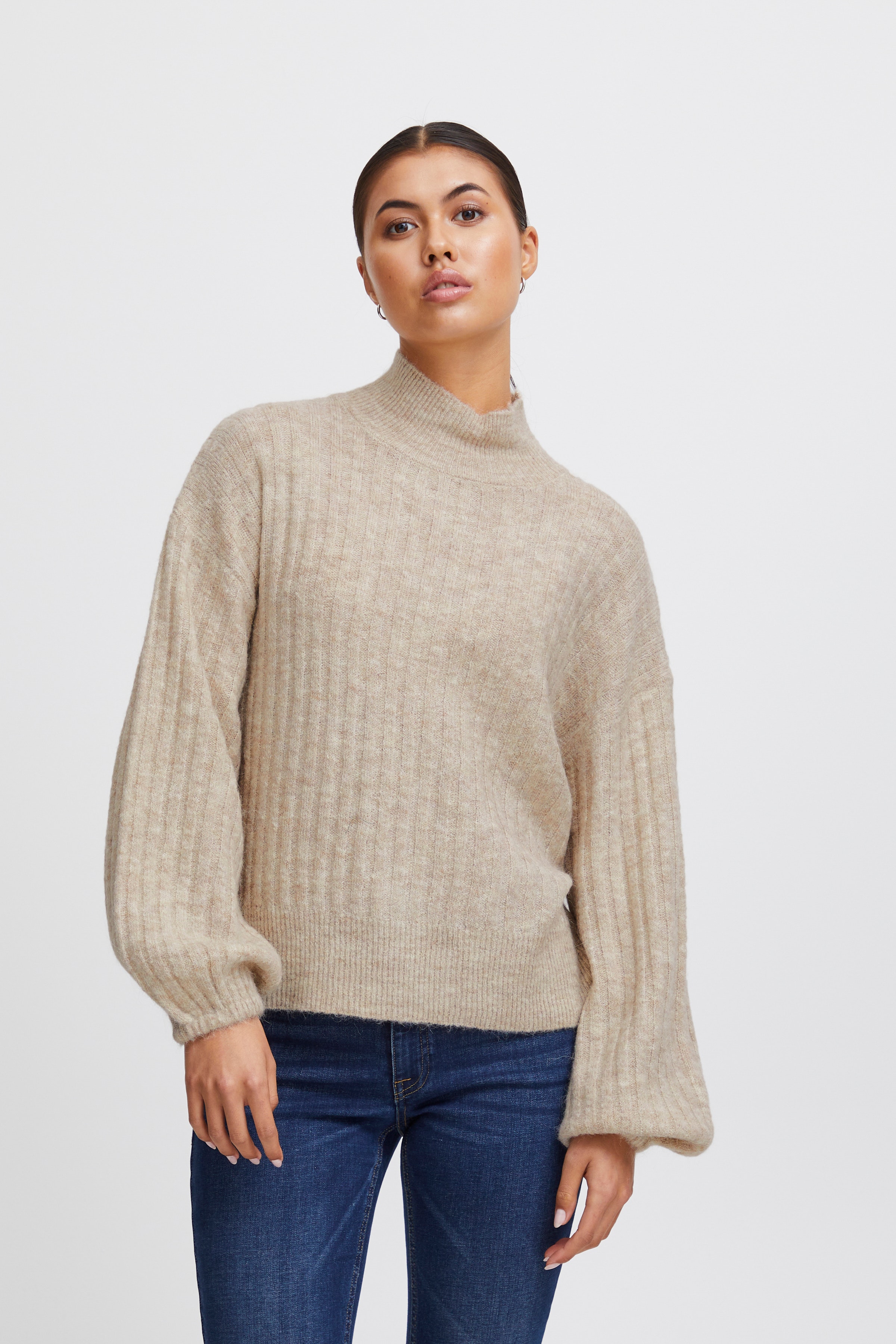 IHKAMARA Pullover LOOKBOOK FRONT 20119657-130401