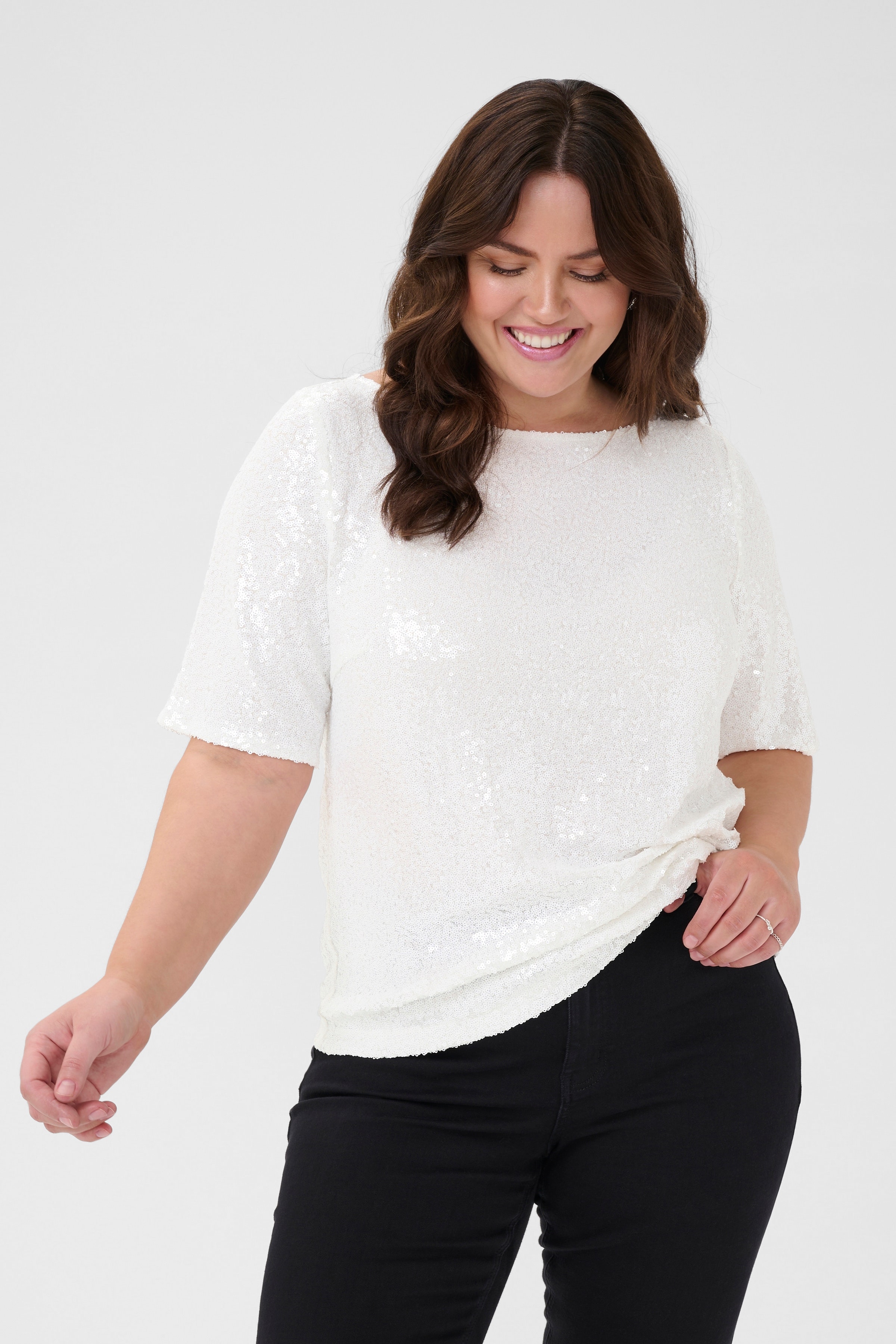 KCmirana Bluse LOOKBOOK FRONT 10583819-110602