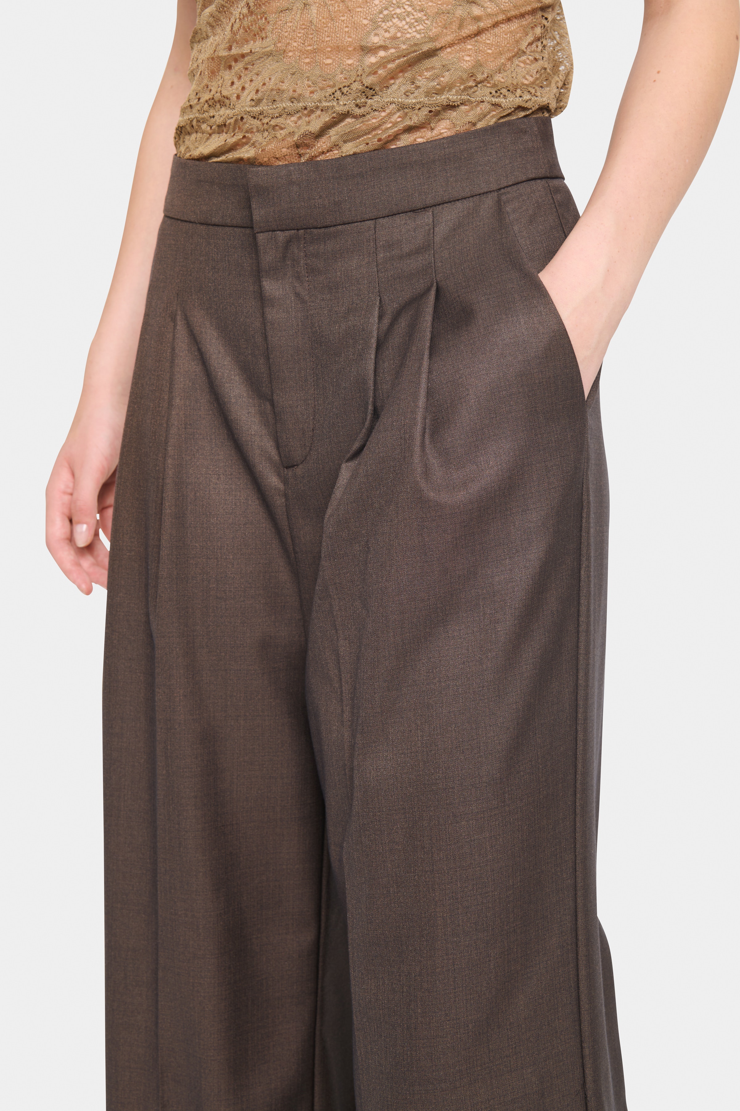 HelaineSZ Trousers LOOKBOOK DETAIL 30513622-1909101