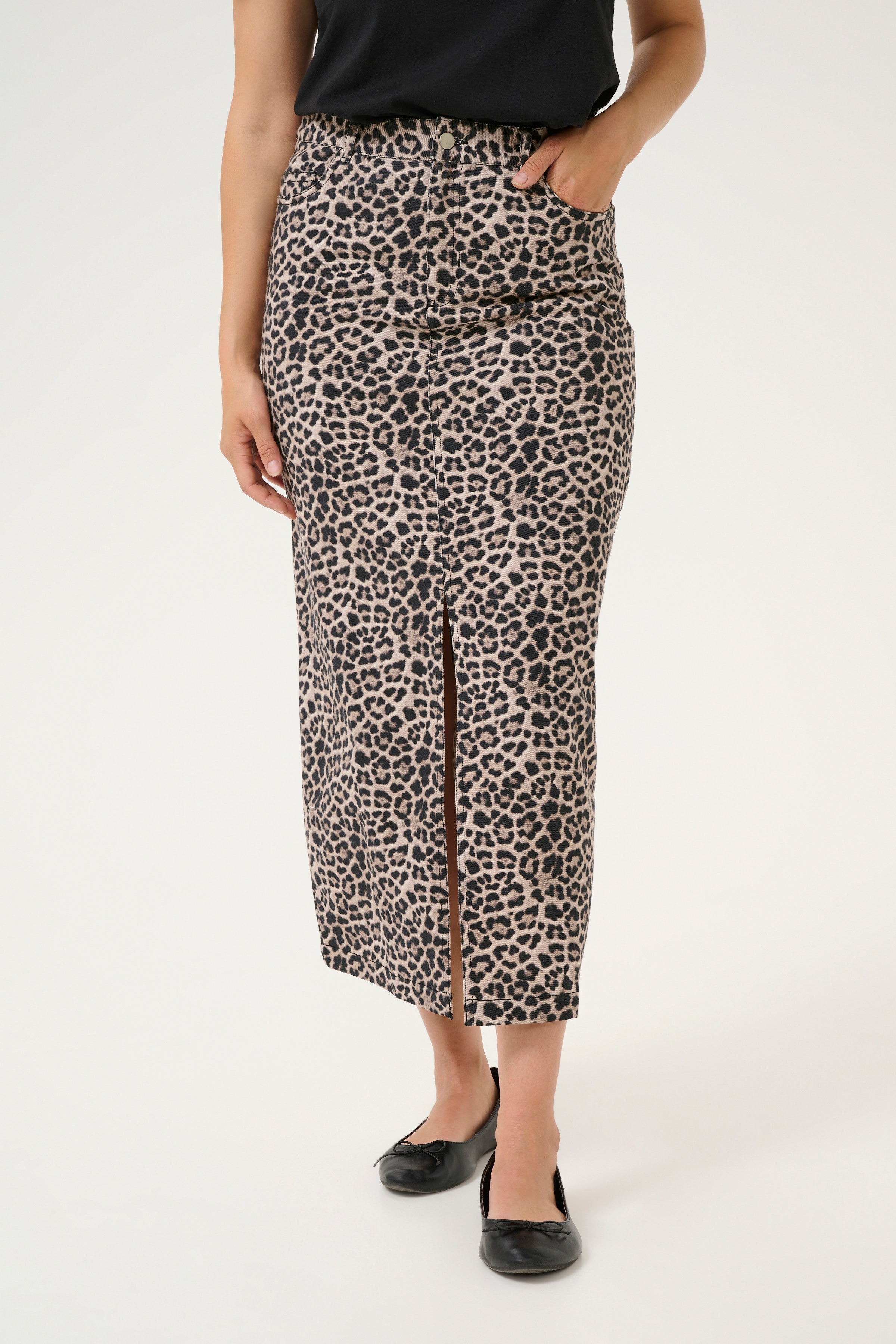 KALeonora Leopardnederdel LOOKBOOK FRONT 10510029-107537