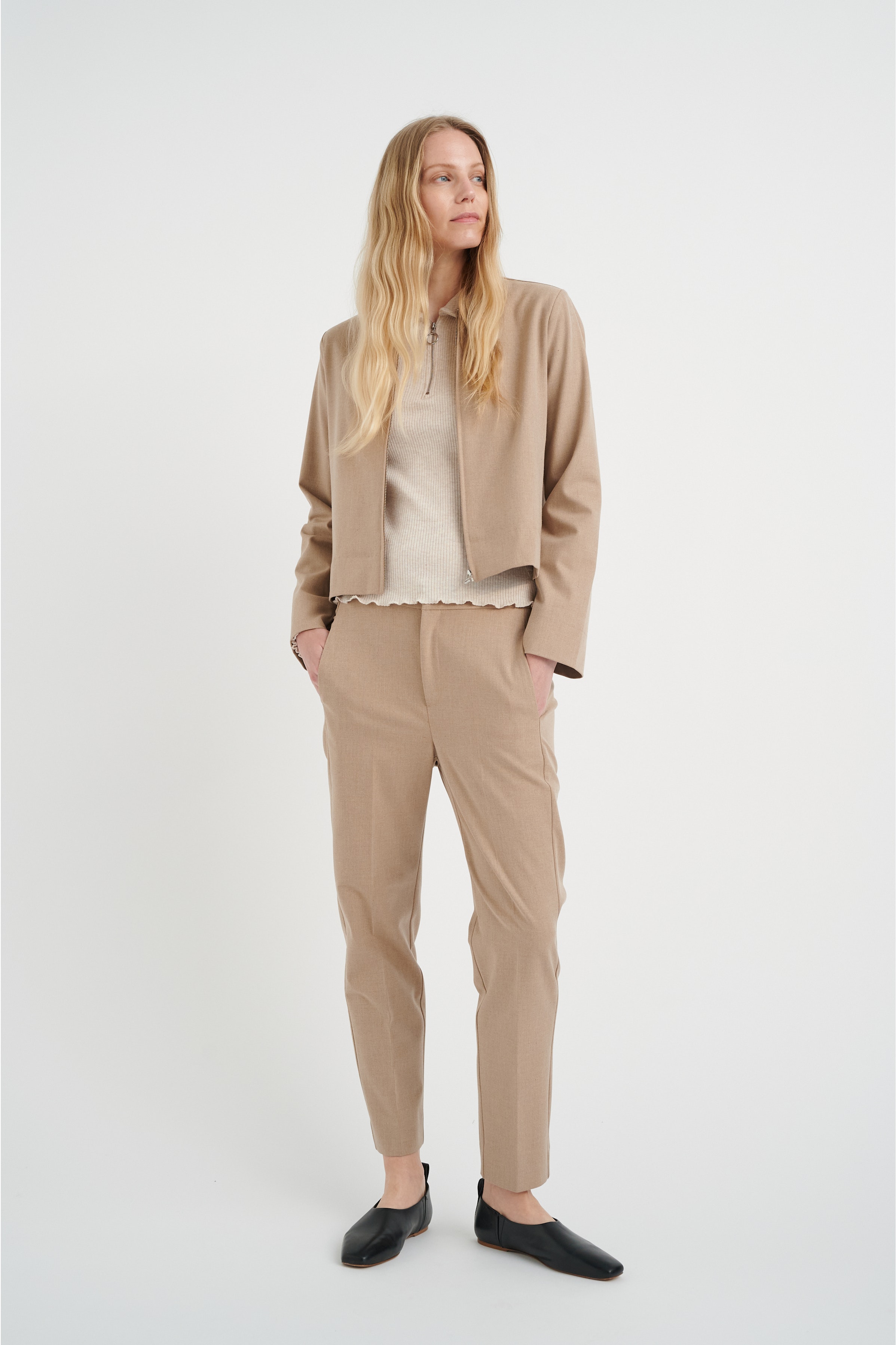 NakitaIW Trousers LOOKBOOK FRONT 30107961-300868