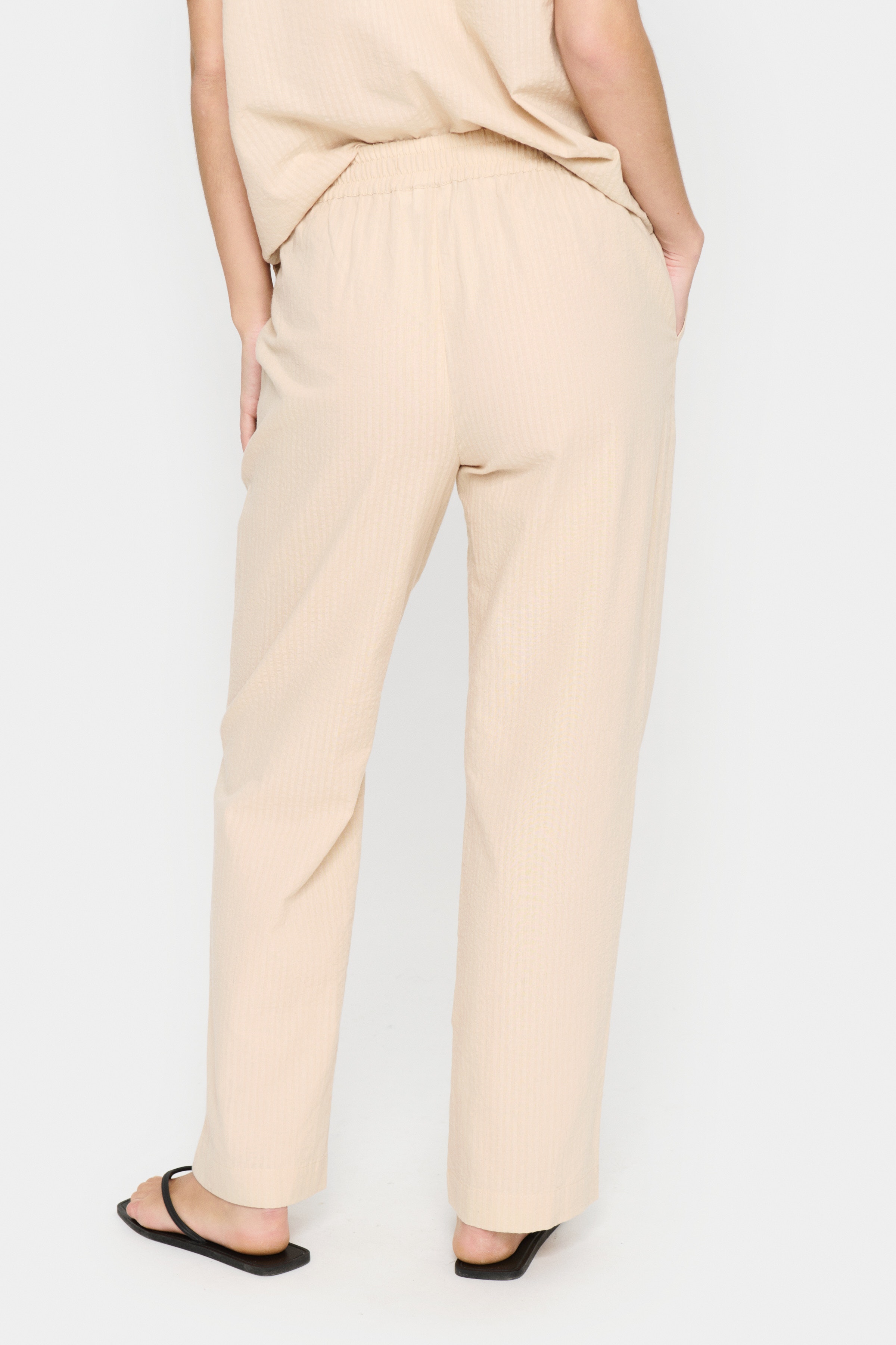 ElmikoSZ Trousers LOOKBOOK BACK 30513288-130607