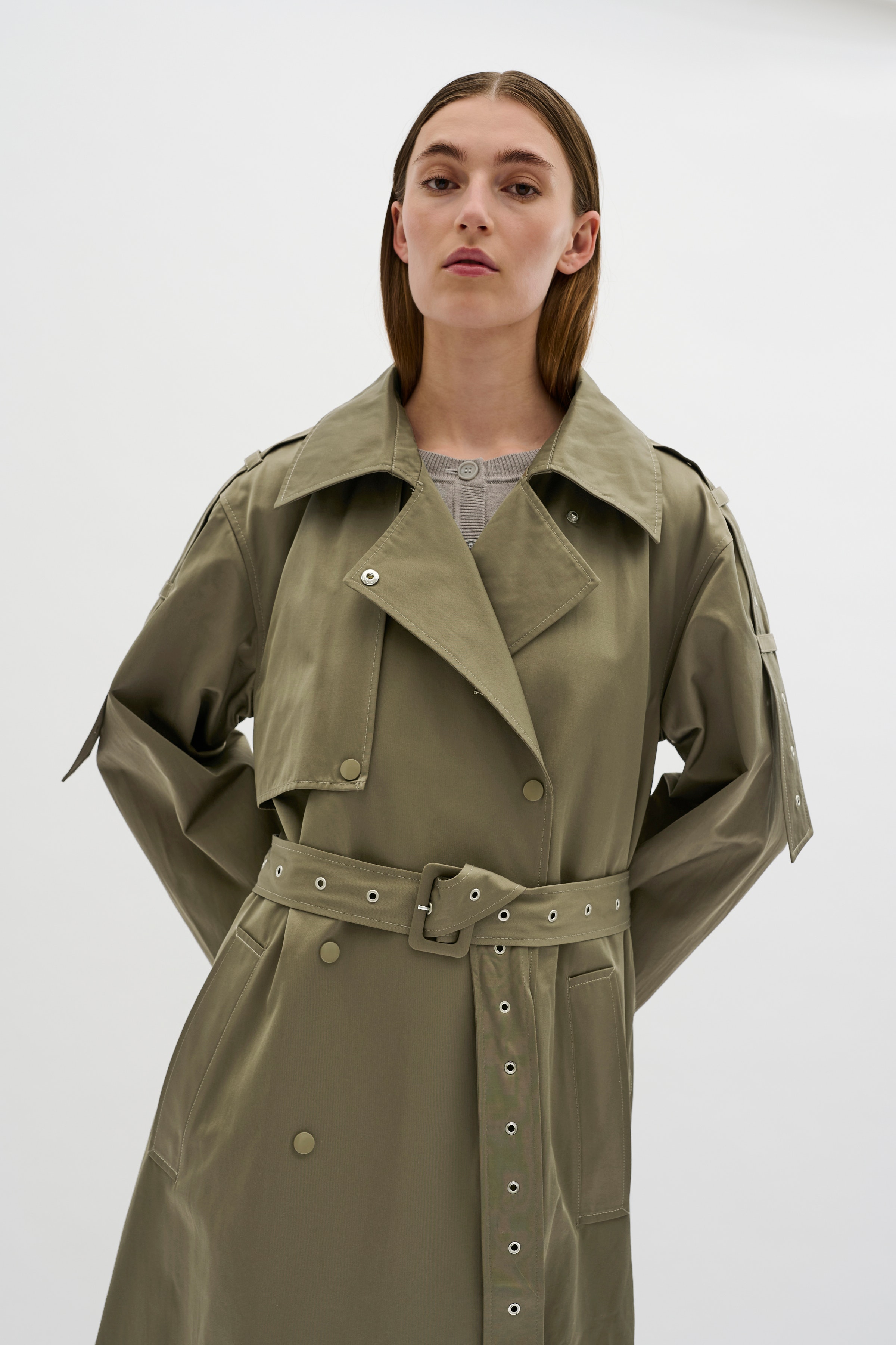 KBTitte Trench coat LOOKBOOK FRONT 10105285-181110