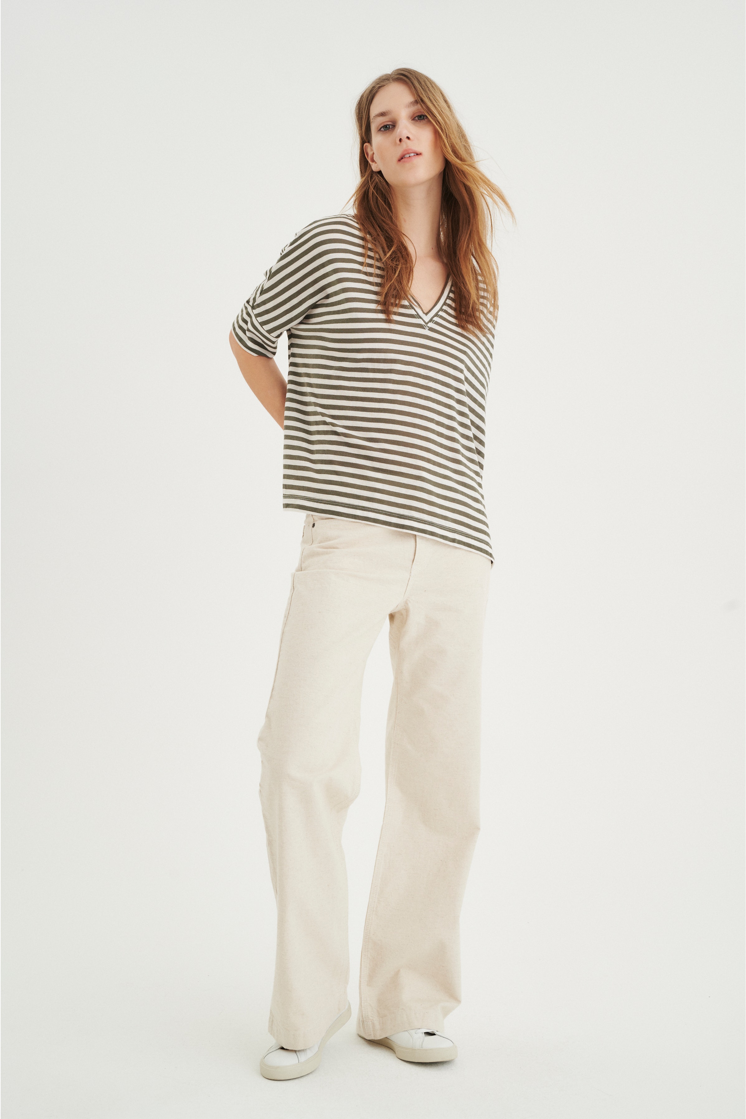 UrsulaIW T-shirt LOOKBOOK FRONT 30106464-300820