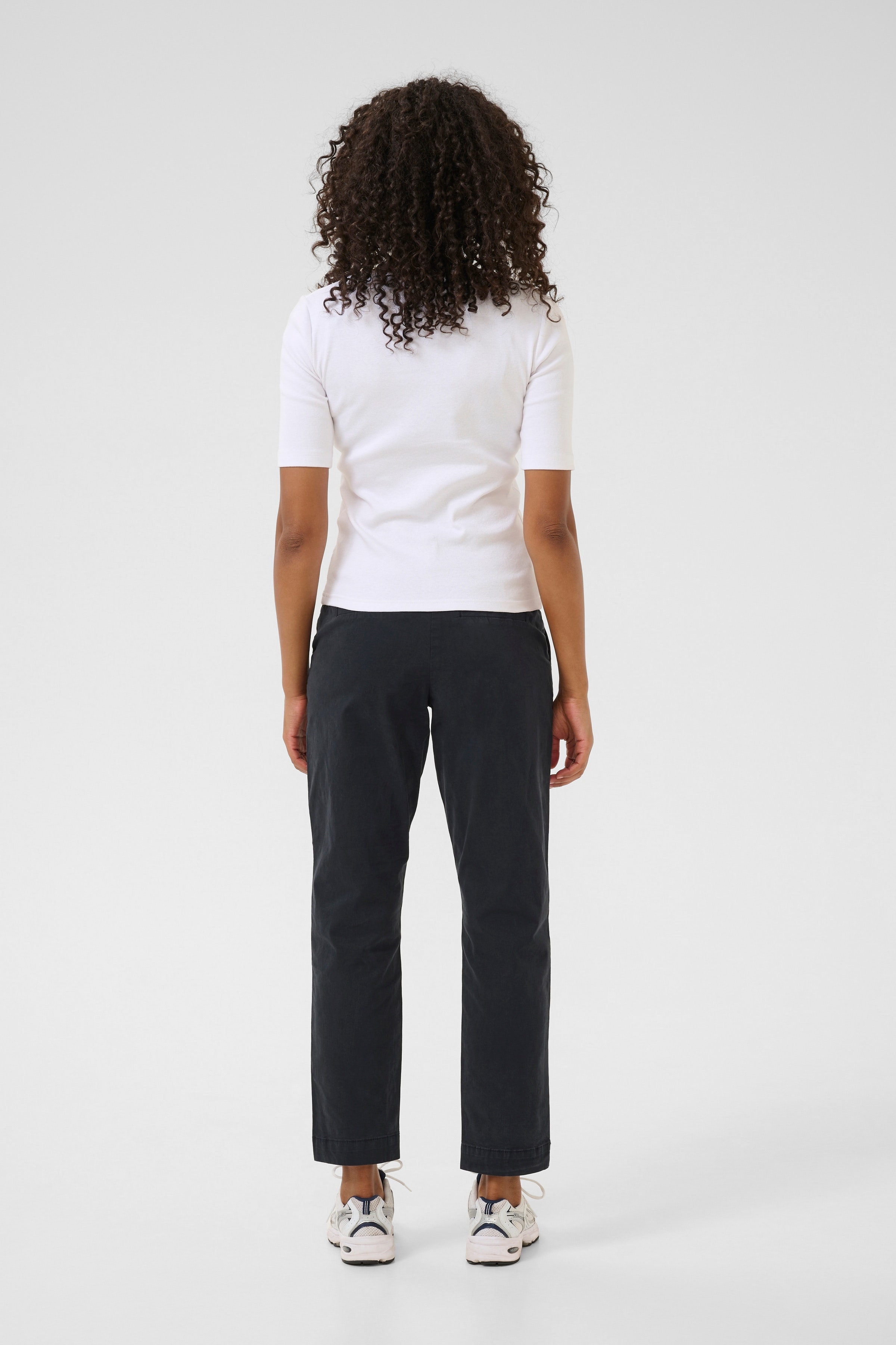 KAmette Trousers LOOKBOOK BACK 10506121-194020