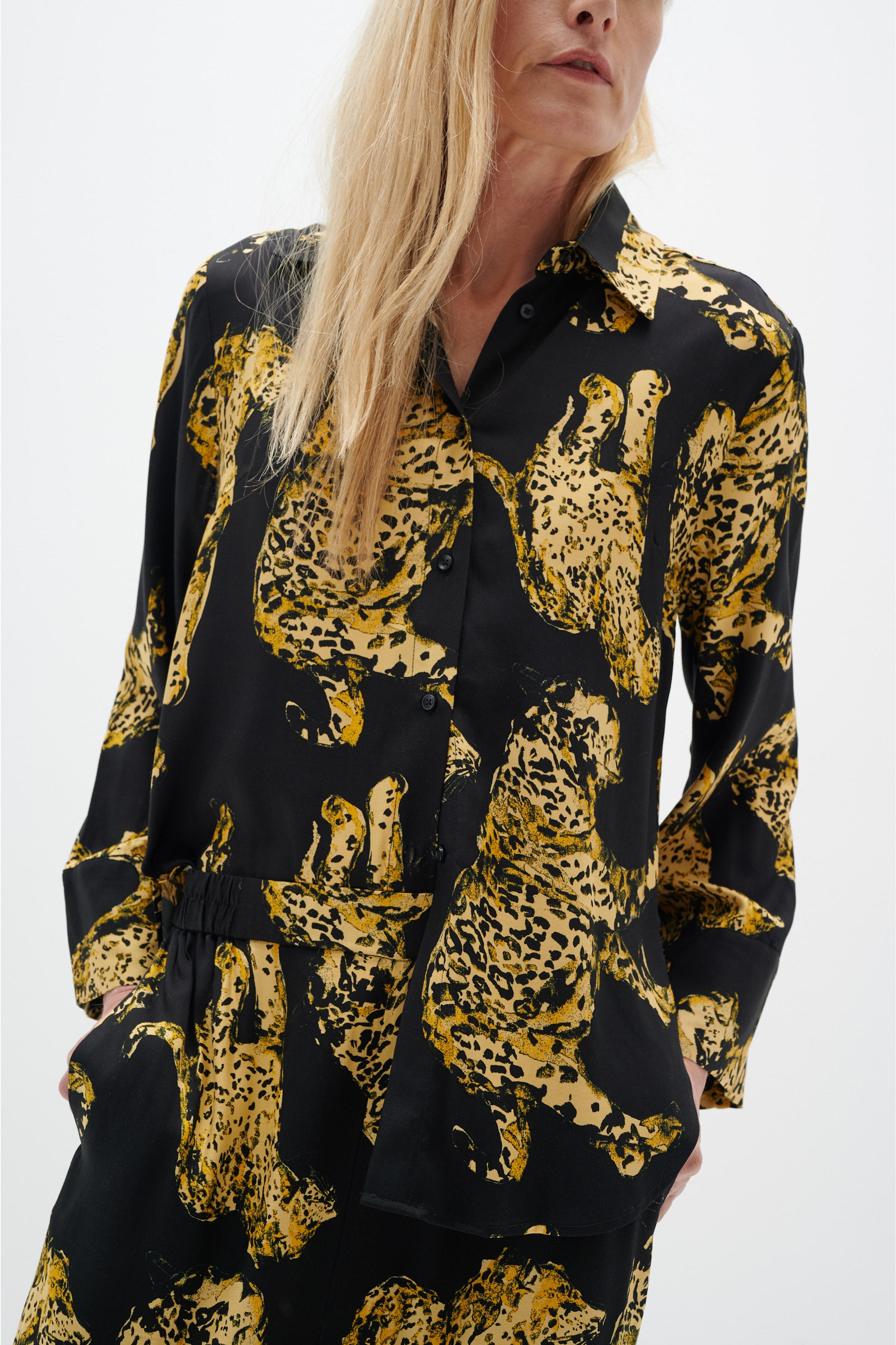 NerissaIW Skjorte LOOKBOOK FRONT 30108685-302350