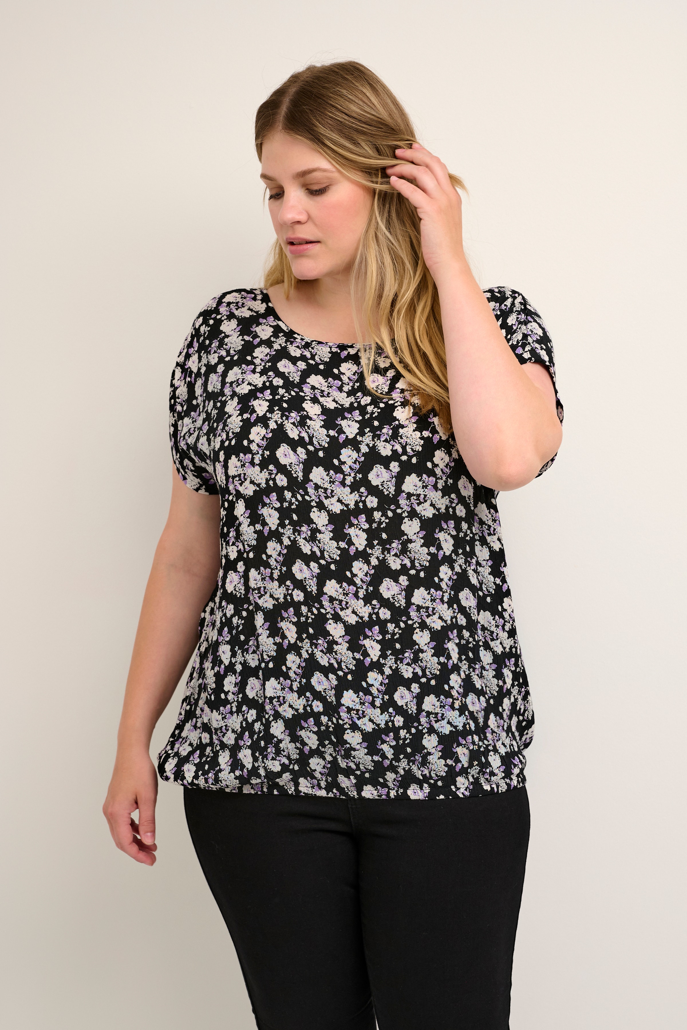 KChella Blouses LOOKBOOK FRONT 10581005-103184